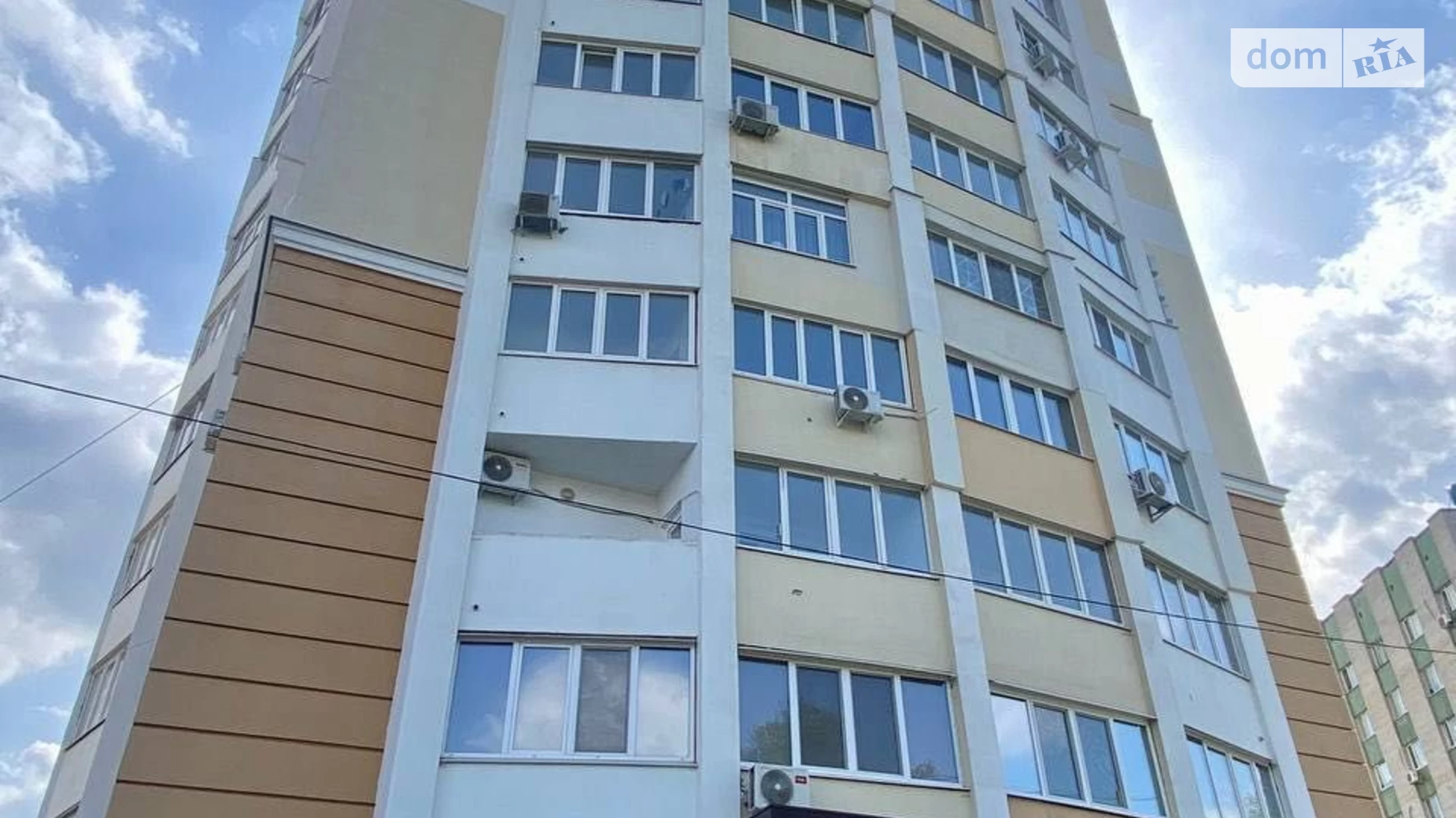 Продается 1-комнатная квартира 56 кв. м в Харькове, ул. Георгия Тарасенко(Плехановская)