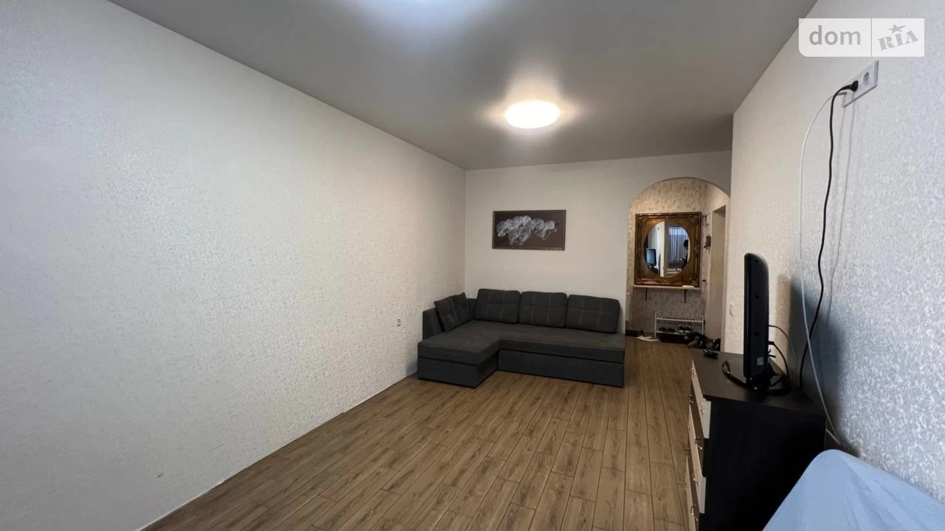 Продается 1-комнатная квартира 48.5 кв. м в Ворзеле, ул. Кленовая