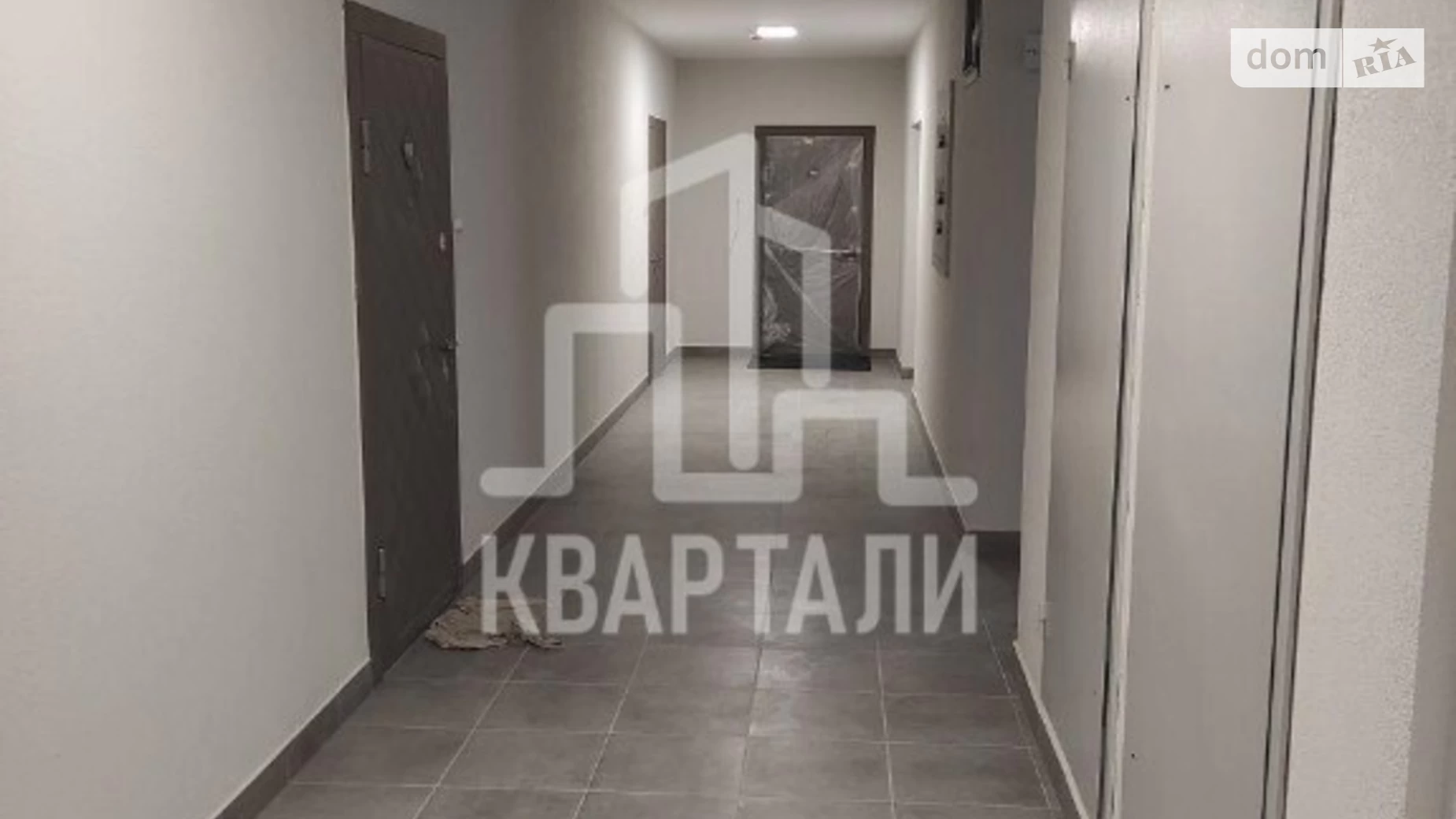 Продается 1-комнатная квартира 65.4 кв. м в Киеве, ул. Евгения Маланюка(Сагайдака), 101