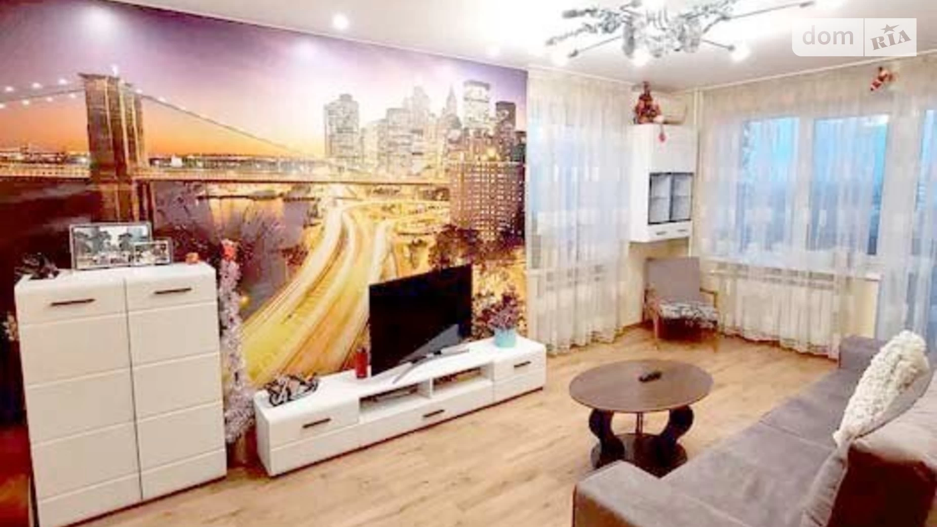 Продается 3-комнатная квартира 64 кв. м в Днепре, ул. Савченко Юрия - фото 2