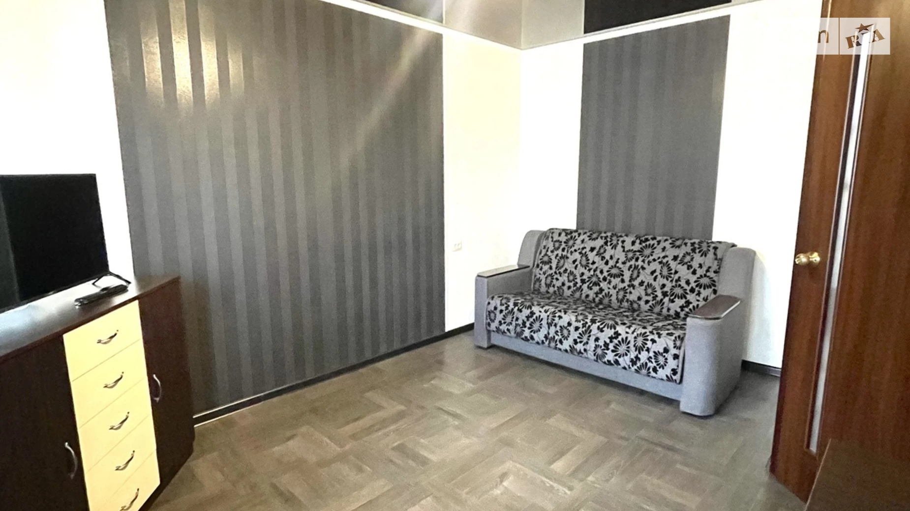 Продается 1-комнатная квартира 22 кв. м в Черноморске, ул. Виталия Шума, 19 - фото 2