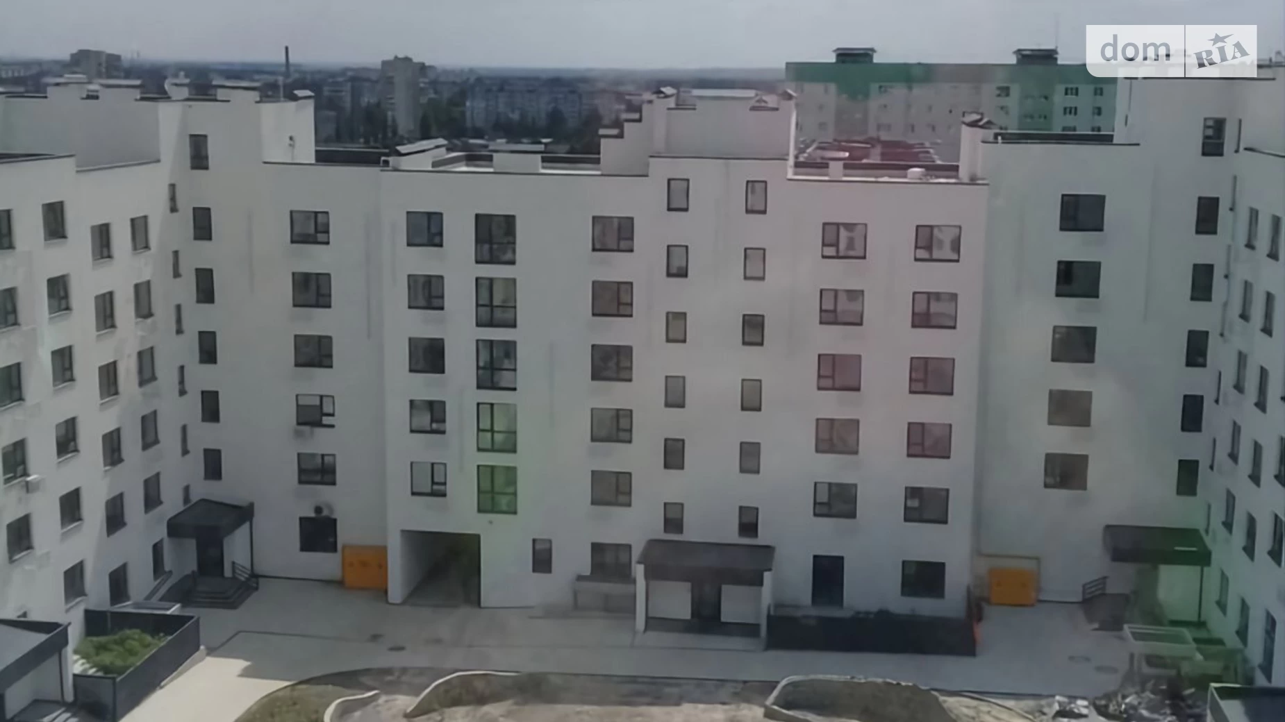 Продается 1-комнатная квартира 35.05 кв. м в Ровно