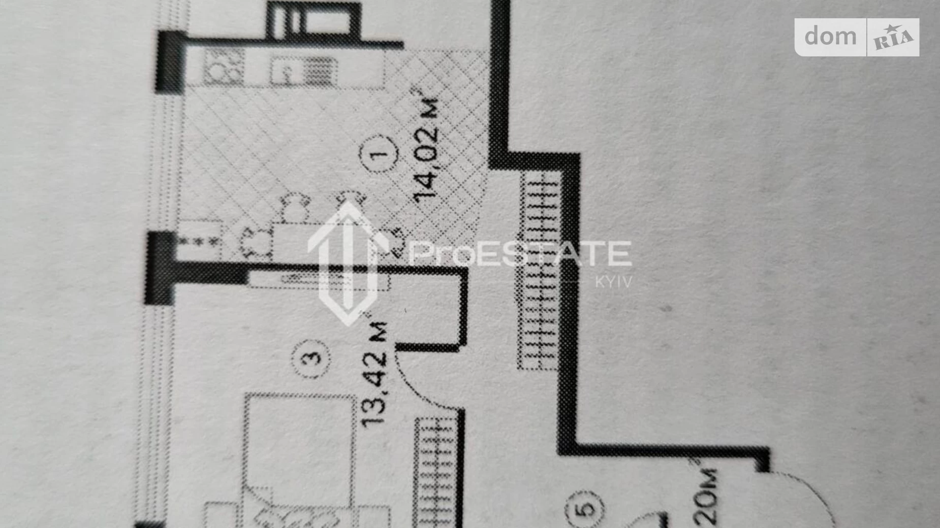 Продается 3-комнатная квартира 73 кв. м в Киеве, ул. Братьев Чебинеевых(Черниговская), 8