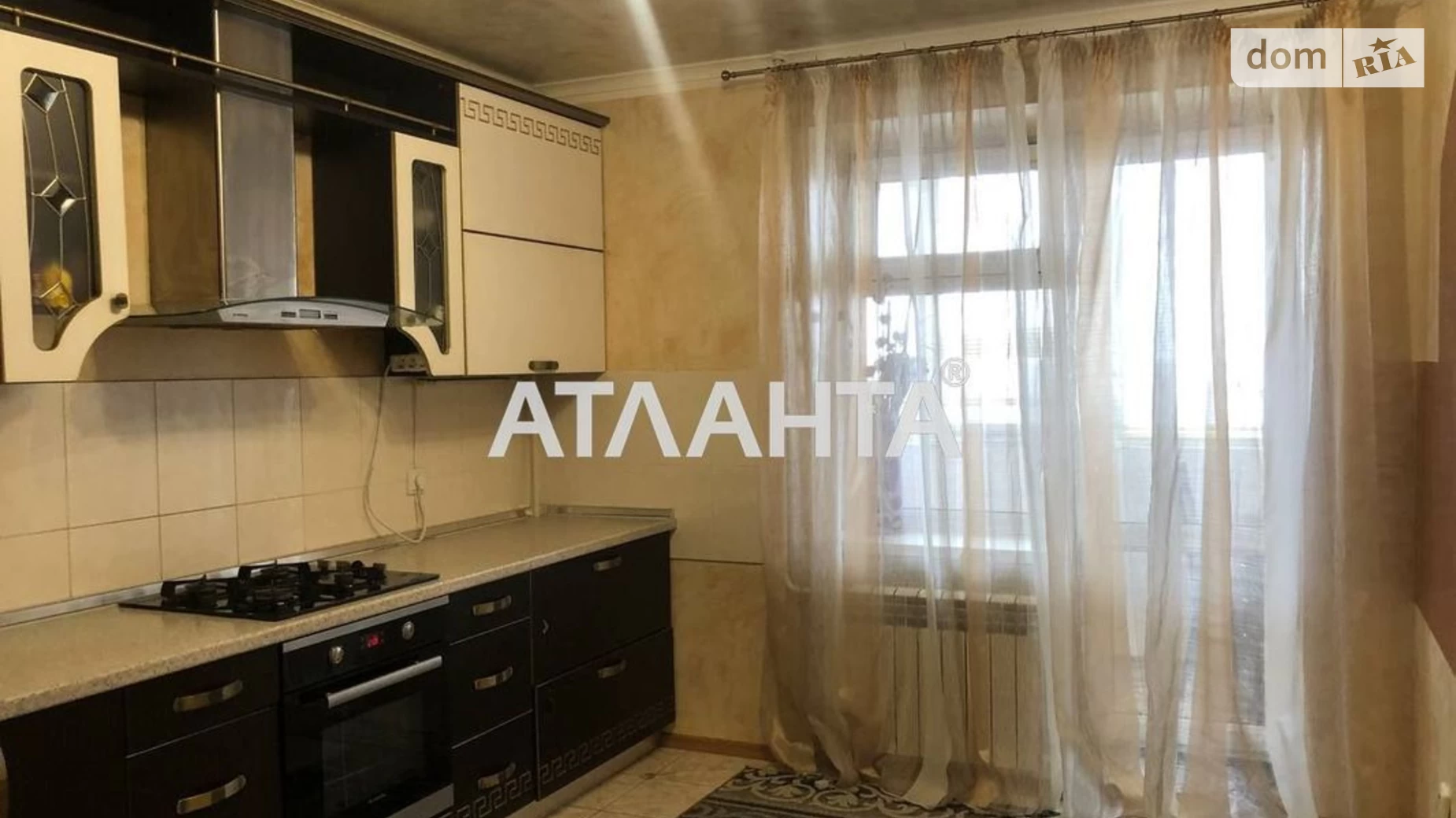 Продается 1-комнатная квартира 46.9 кв. м в Одессе, ул. Сергея Ядова
