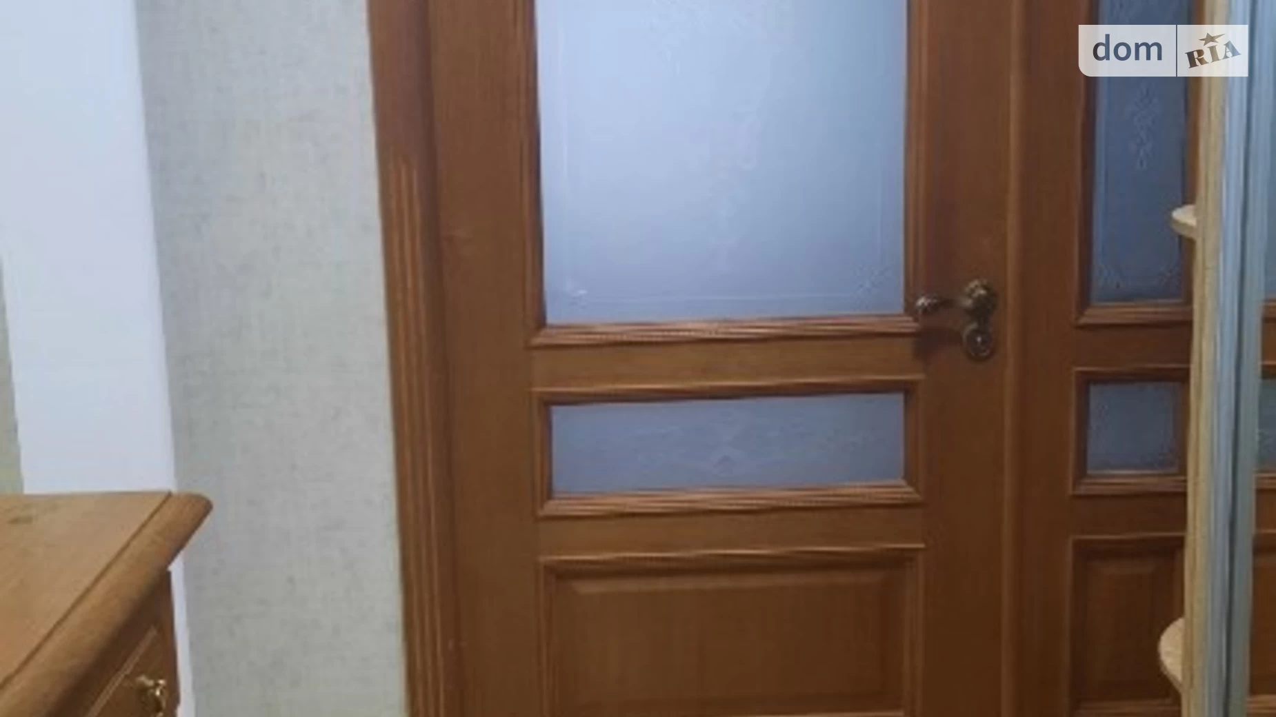 Продается 3-комнатная квартира 65 кв. м в Одессе, ул. Контр-адмирала Лунина, 10