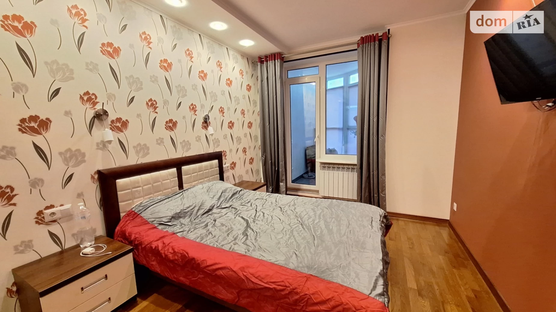 Продается 3-комнатная квартира 74 кв. м в Борисполе, ул. Старокиевская, 99