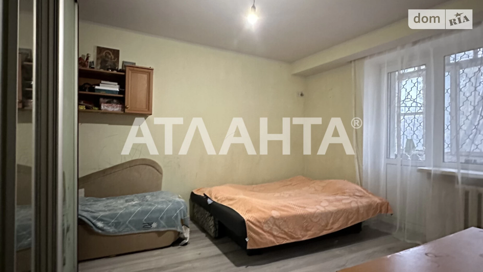 Продається 1-кімнатна квартира 28 кв. м у Одесі, просп. Небесної Сотні