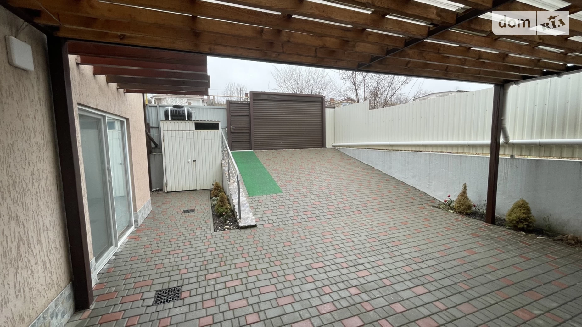 Продается дом на 3 этажа 210 кв. м с балконом, цена: 95000 $ - фото 4