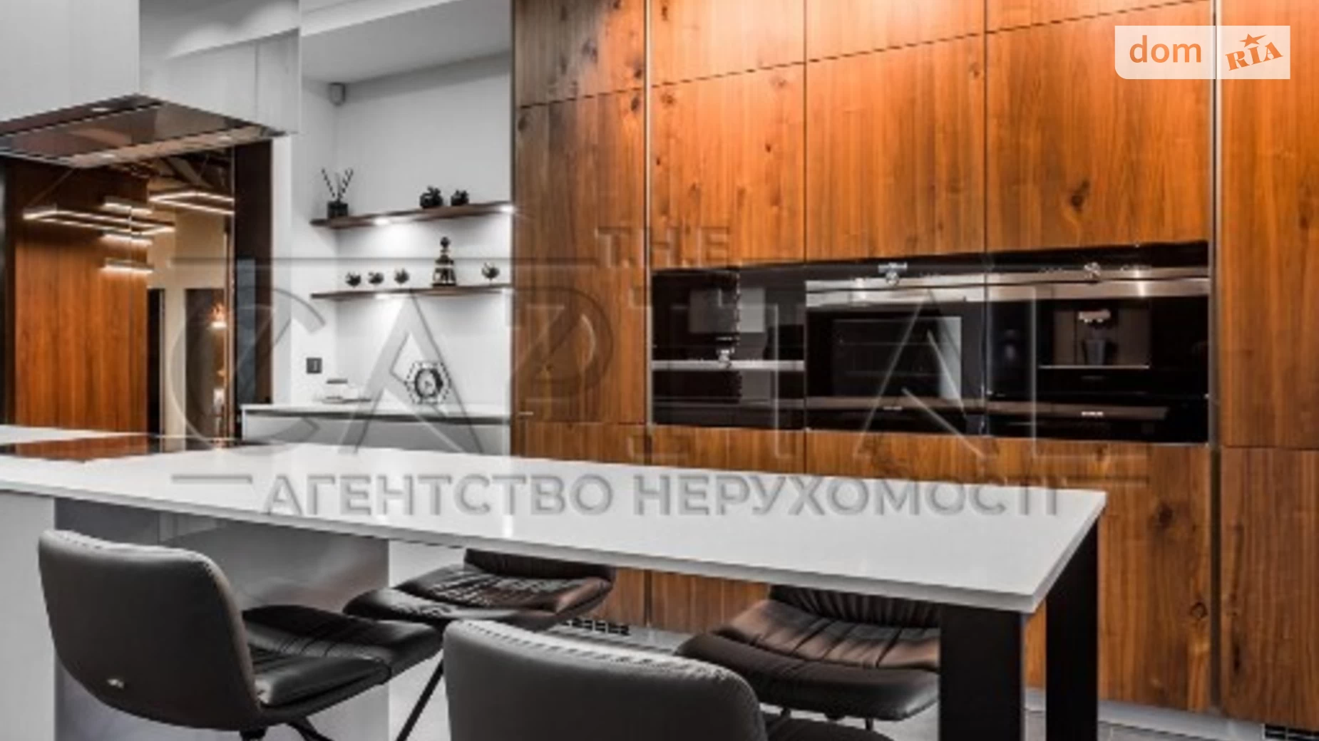Продается 3-комнатная квартира 108 кв. м в Киеве, бул. Леси Украинки, 7В