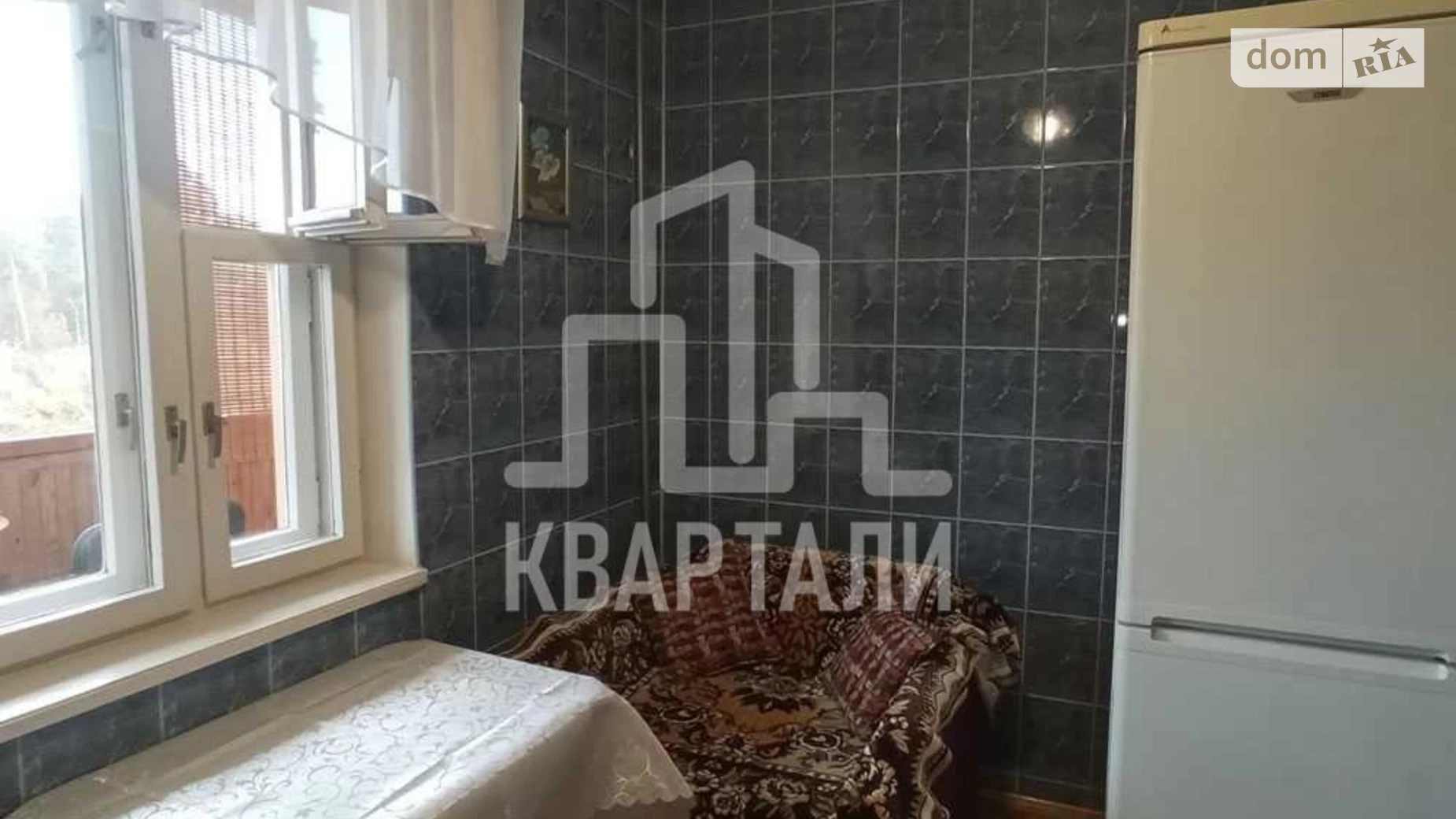 Продается 1-комнатная квартира 33 кв. м в Киеве, ул. Чернобыльская, 10А