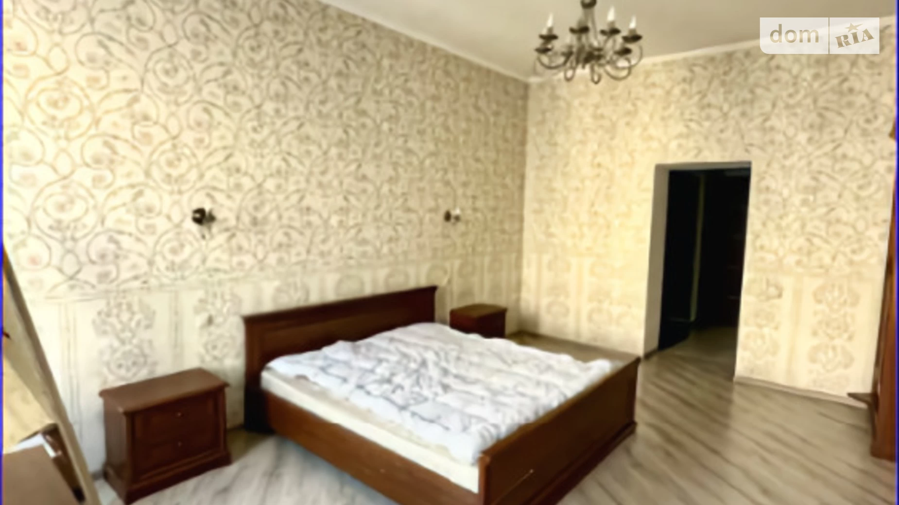 Продается 1-комнатная квартира 56 кв. м в Одессе, пер. Воронцовский