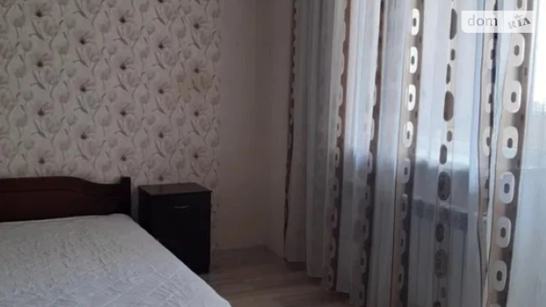 Продается 1-комнатная квартира 40 кв. м в Одессе, просп. Небесной Сотни, 3Б