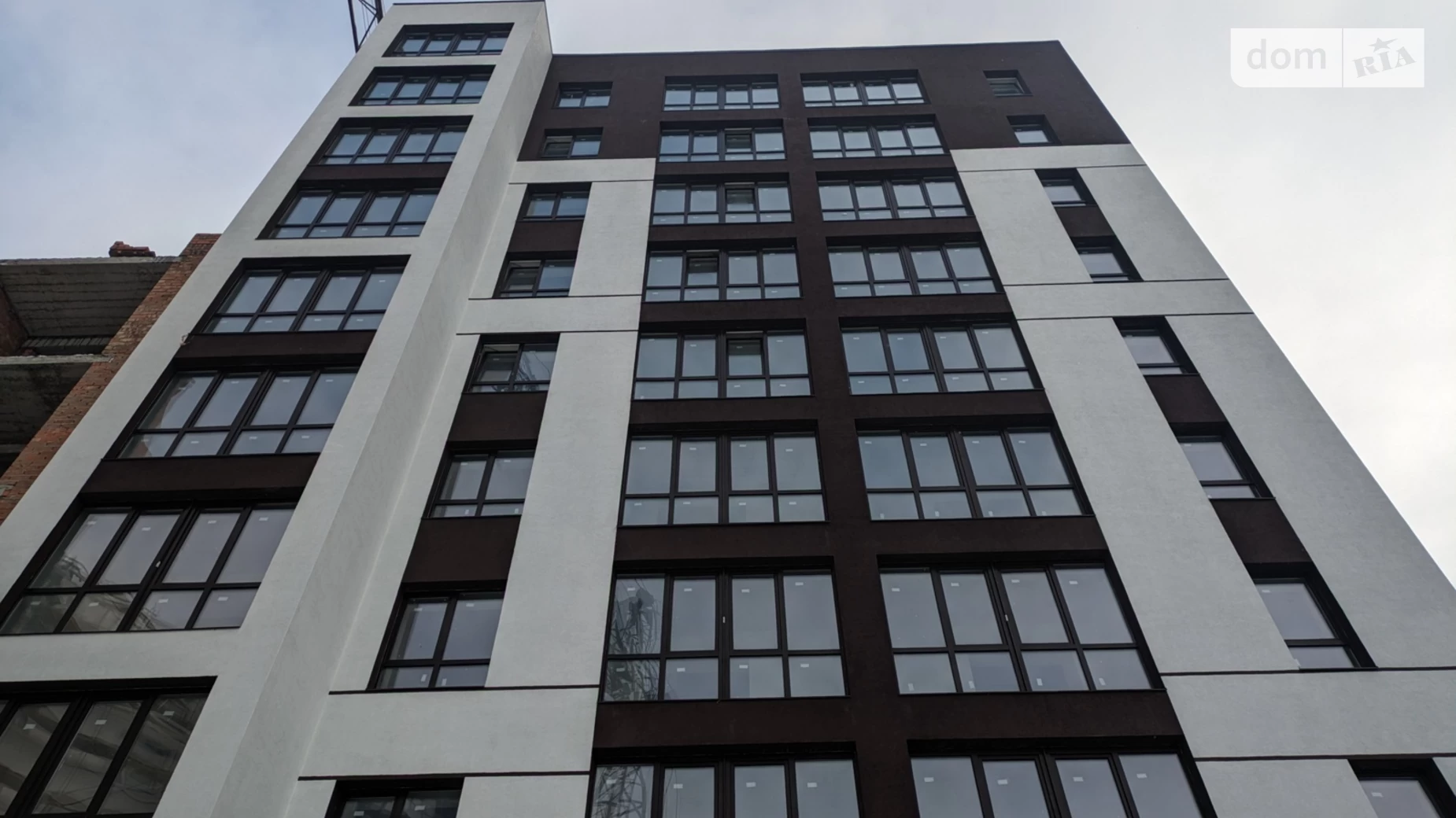 Продается 1-комнатная квартира 33.85 кв. м в Ивано-Франковске, цена: 28800 $ - фото 2