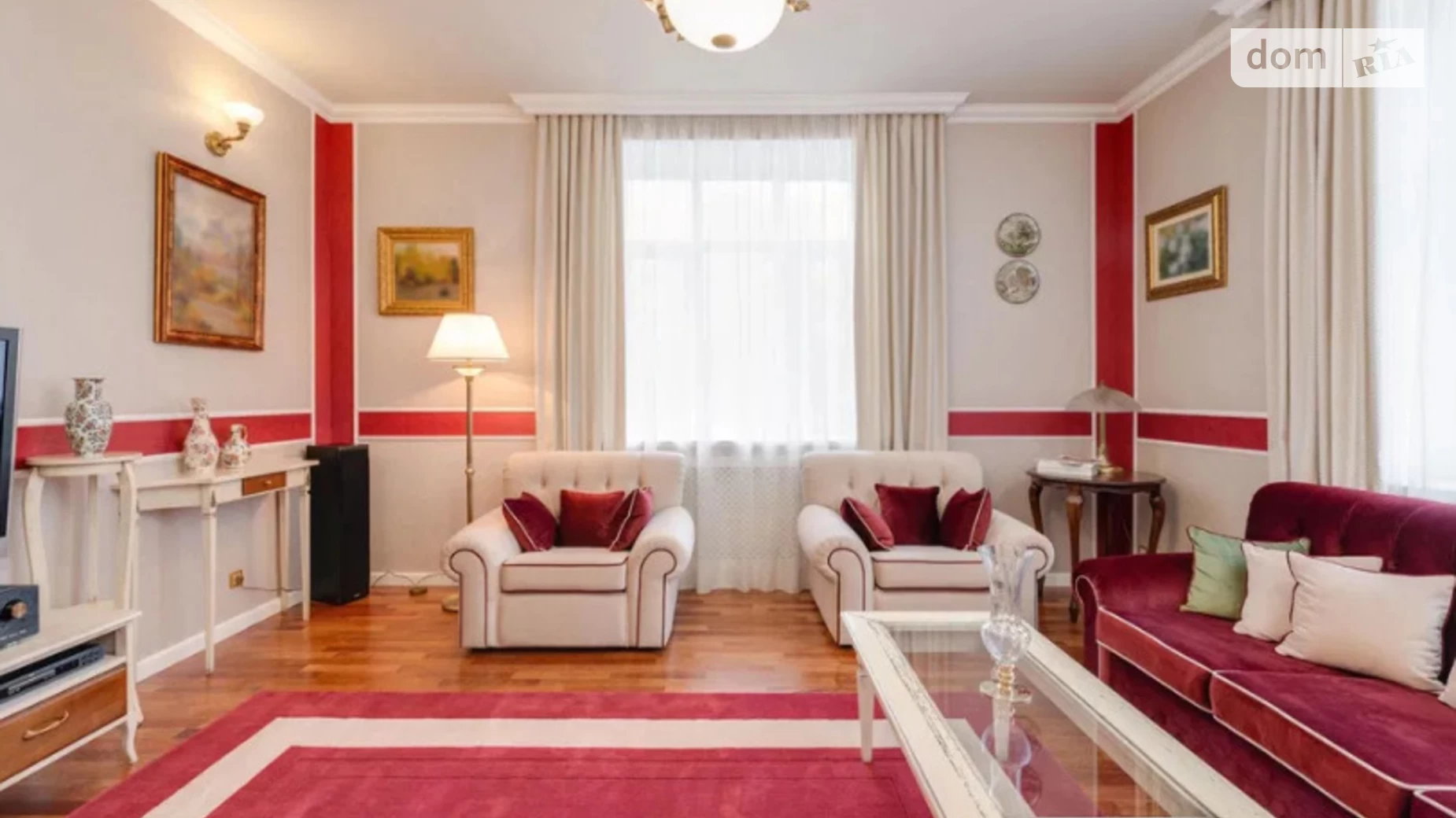 Продается 3-комнатная квартира 110 кв. м в Киеве, ул. Заньковецкой