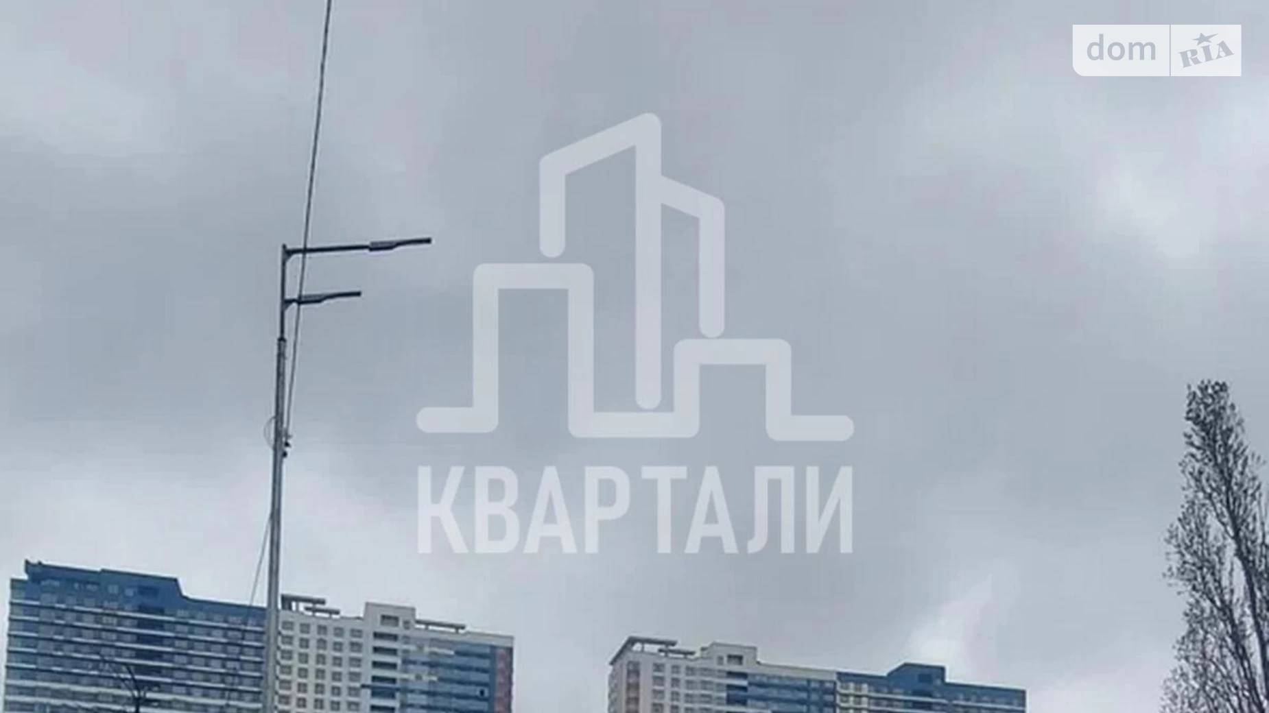 Продается 2-комнатная квартира 72 кв. м в Киеве, ул. Евгения Сверстюка, 6Д