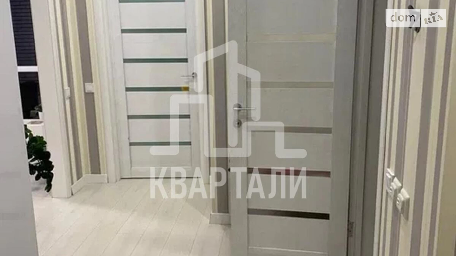 Продается 2-комнатная квартира 58 кв. м в Киеве, ул. Обуховская, 137 - фото 3