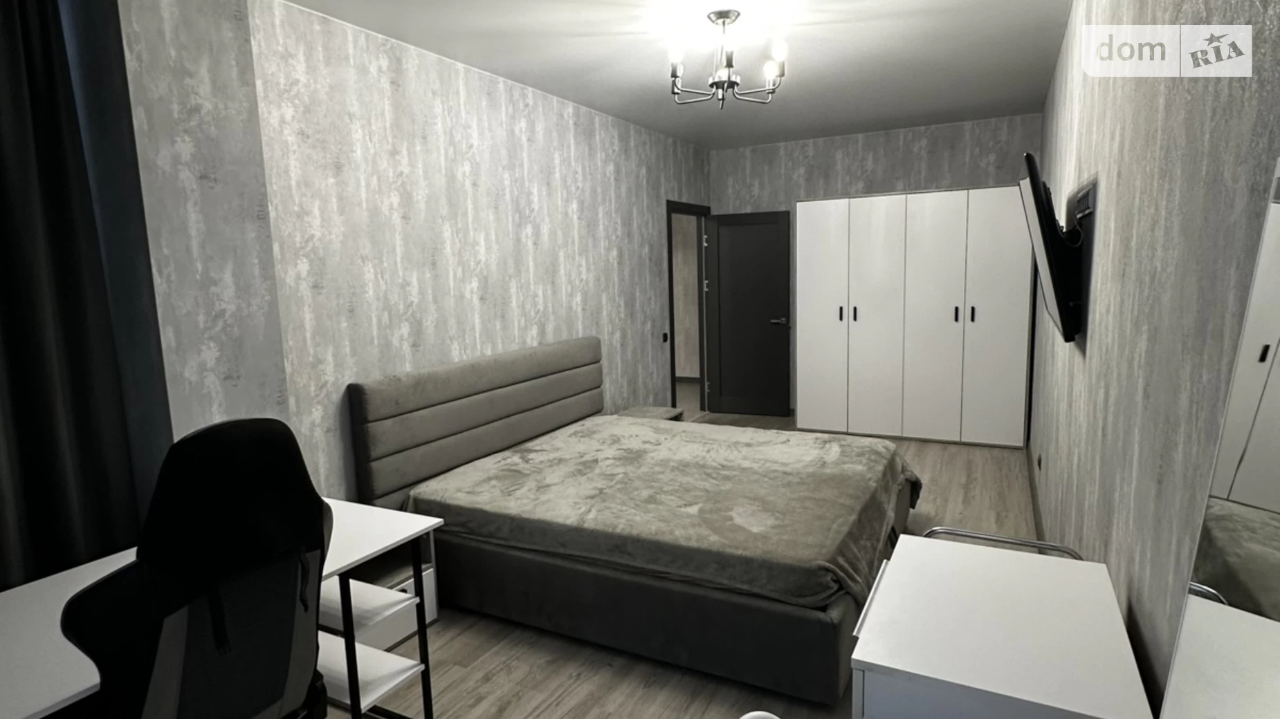 Продается 1-комнатная квартира 52 кв. м в Одессе, ул. Маршала Малиновского, 18 - фото 4