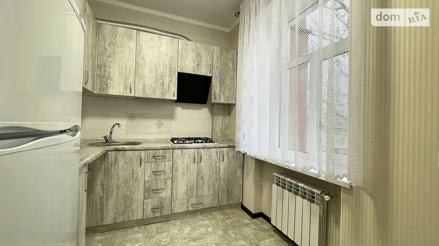 Продается 2-комнатная квартира 45 кв. м в Николаеве, ул. Шнеерсона, 2А