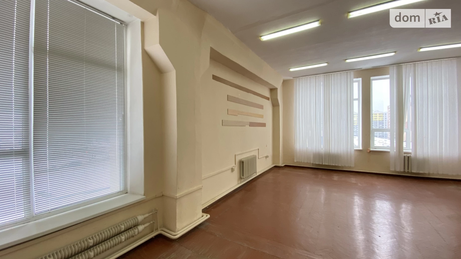 Сдается в аренду офис 53 кв. м в бизнес-центре, цена: 8000 грн - фото 4