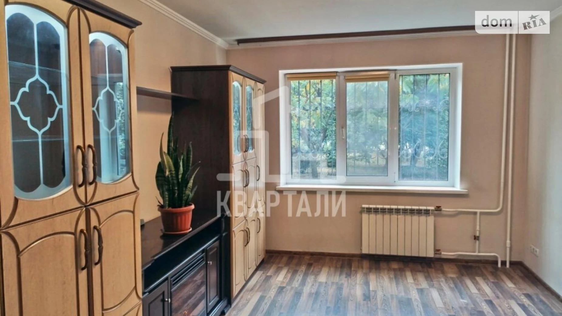 Продается 3-комнатная квартира 73 кв. м в Киеве, ул. Семеновская, 9