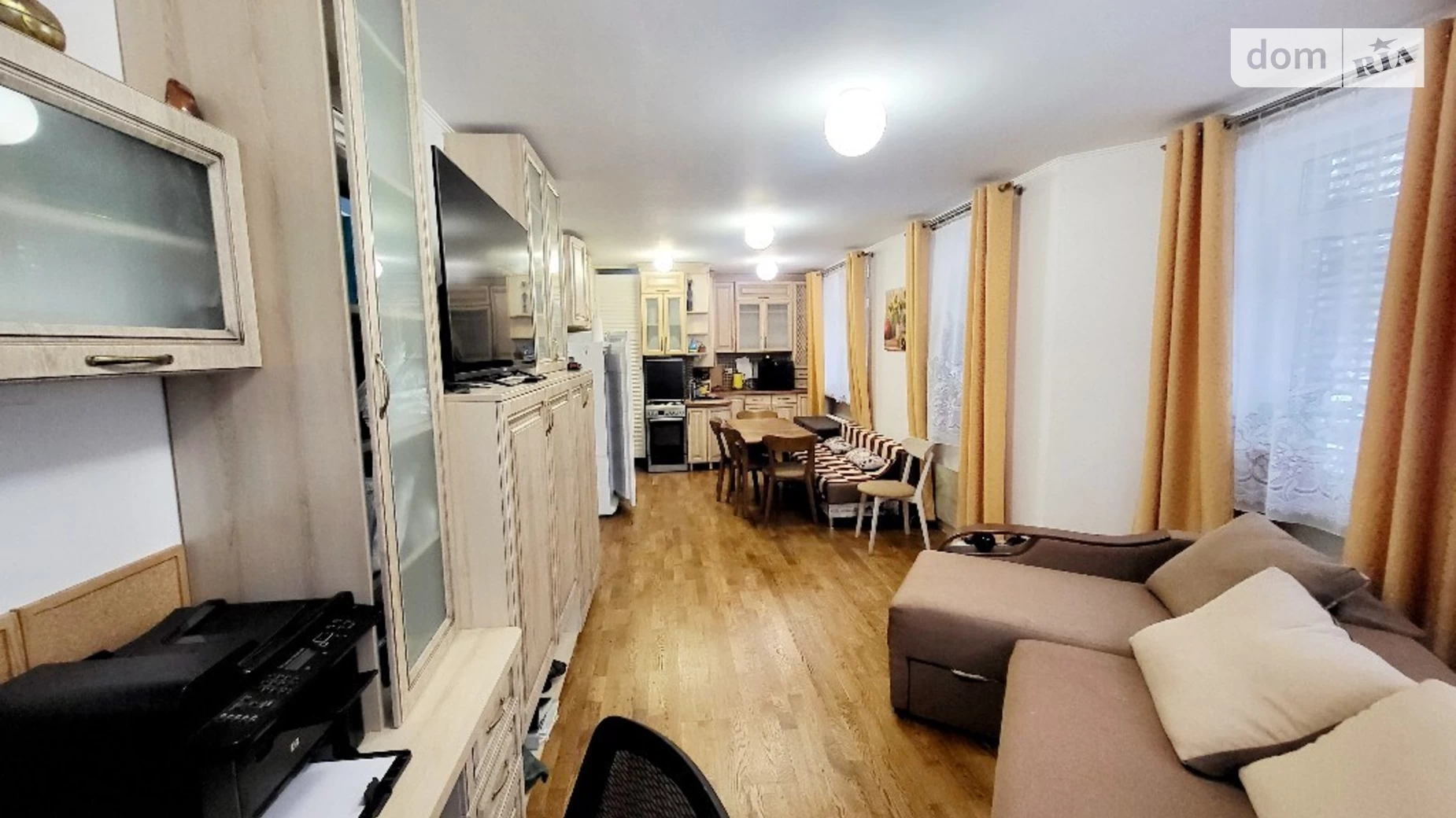Продается 2-комнатная квартира 60 кв. м в Буче, ул. Шевченко