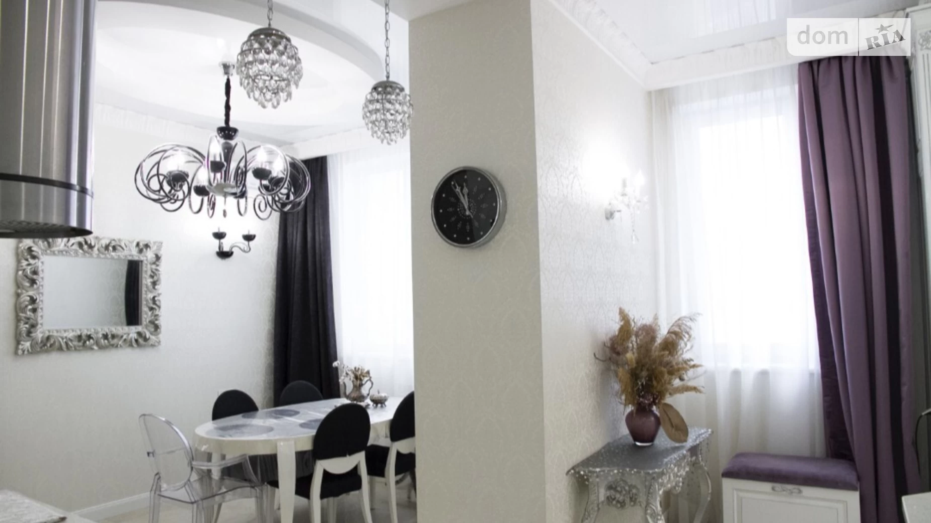 Продается 3-комнатная квартира 100 кв. м в Одессе, ул. Академика Королева
