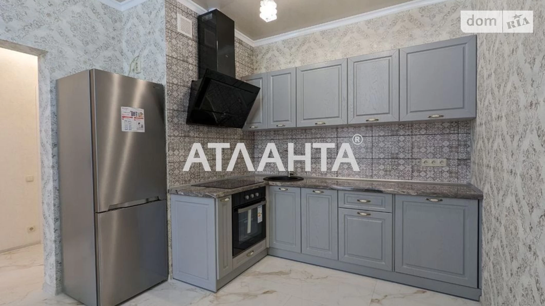 Продается 1-комнатная квартира 43 кв. м в Одессе, ул. Костанди