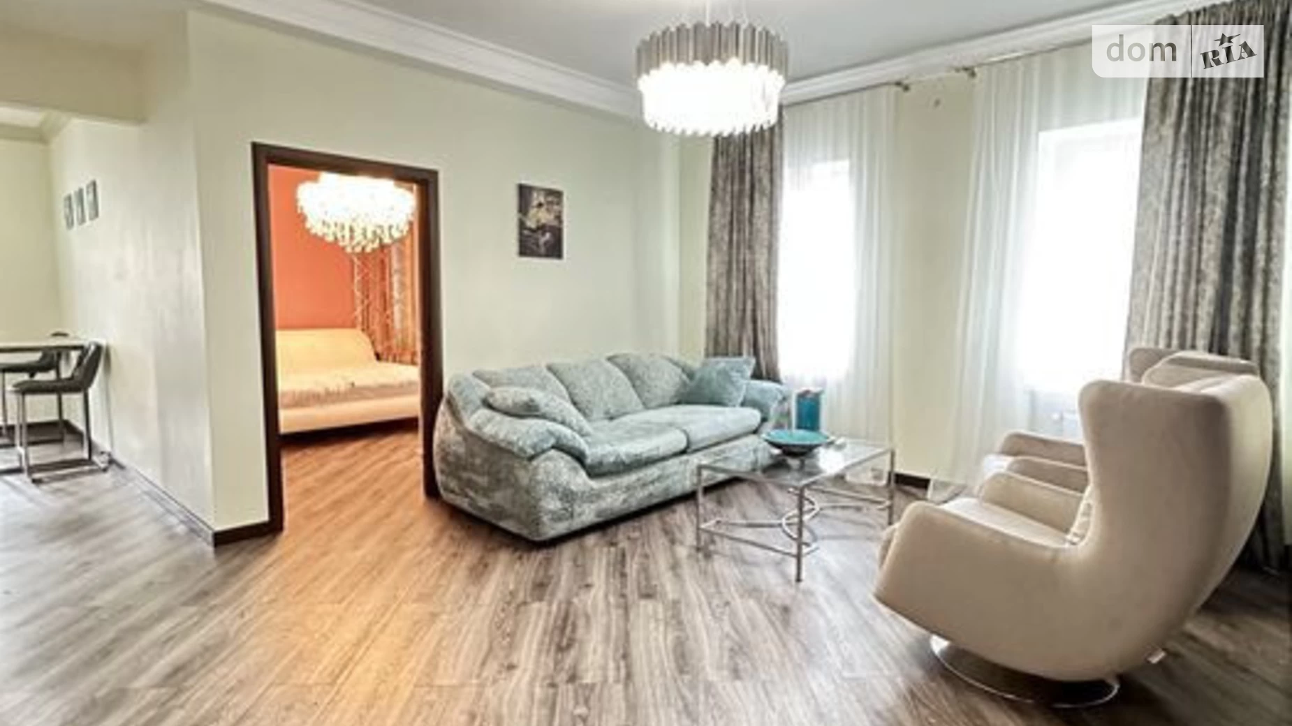Продается 3-комнатная квартира 85 кв. м в Киеве, ул. Сумская, 112