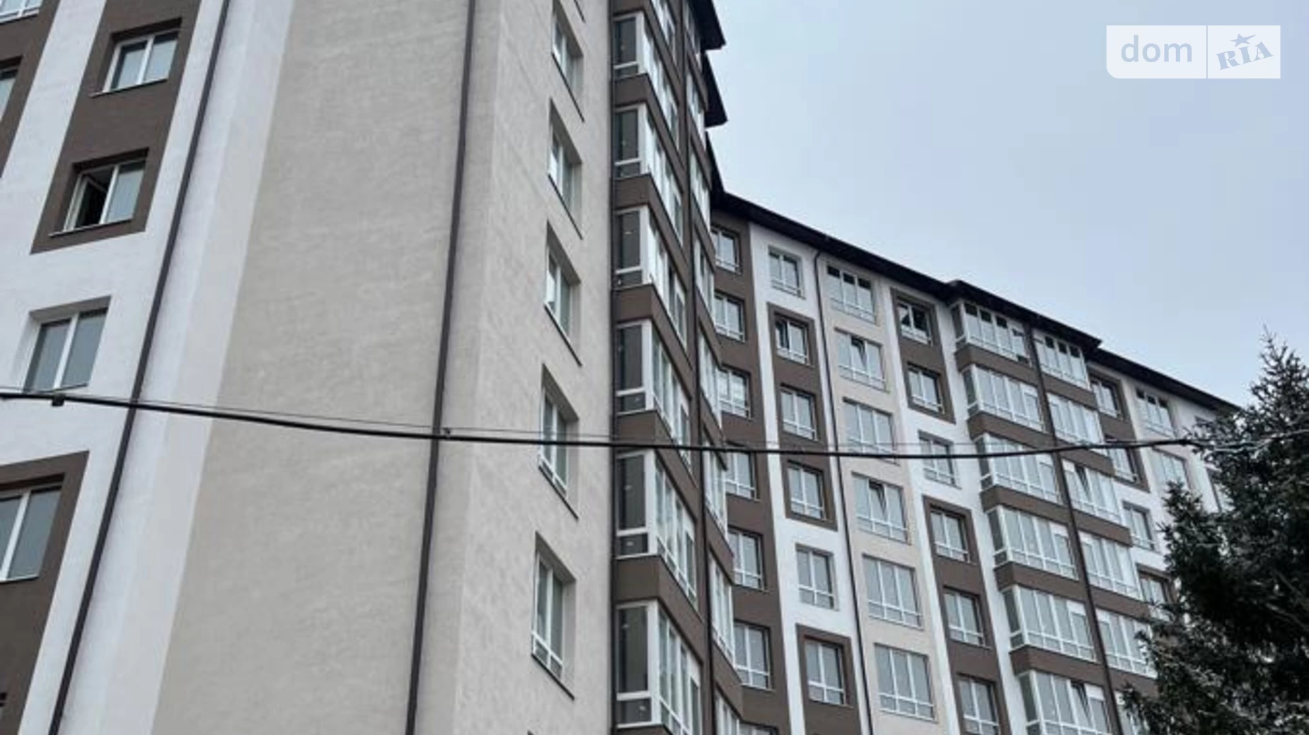 Продается 1-комнатная квартира 45 кв. м в Ивано-Франковске, ул. Горбачевского
