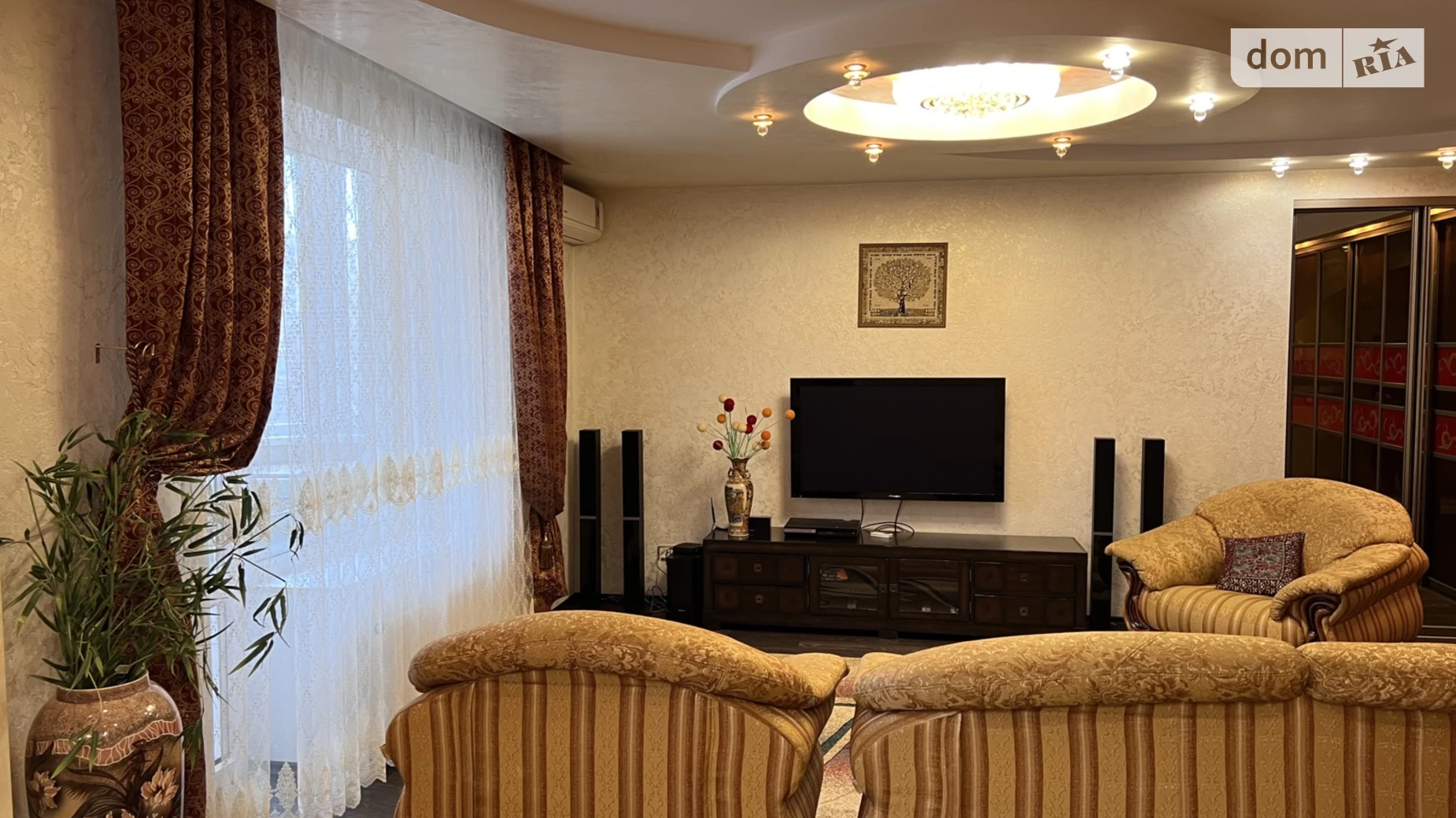 Продается 3-комнатная квартира 93.9 кв. м в Виннице, ул. Зодчих, 8 - фото 2