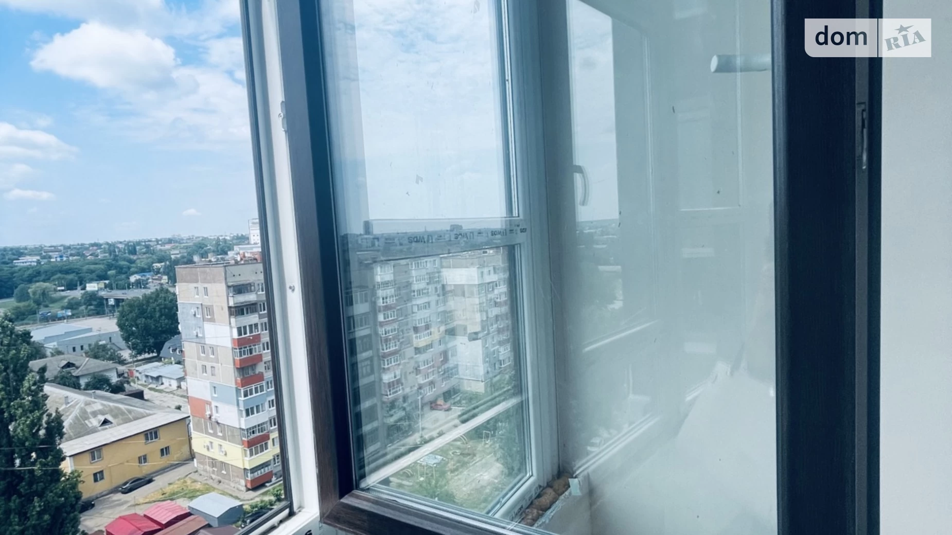 Продается 2-комнатная квартира 75 кв. м в Кропивницком, ул. Похитонова Ивана