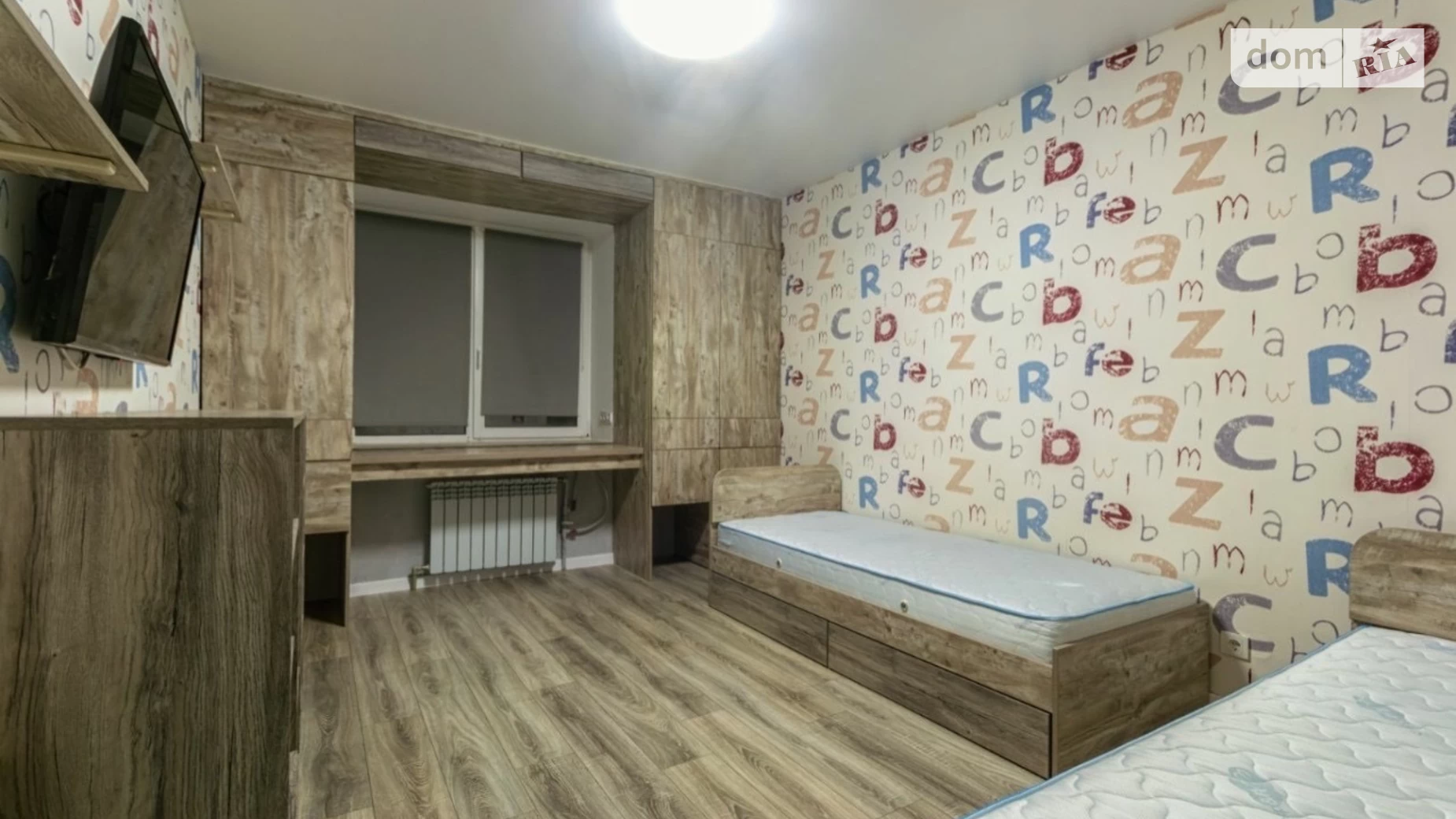 Продается 2-комнатная квартира 57 кв. м в Ирпене, ул. Григория Сковороды