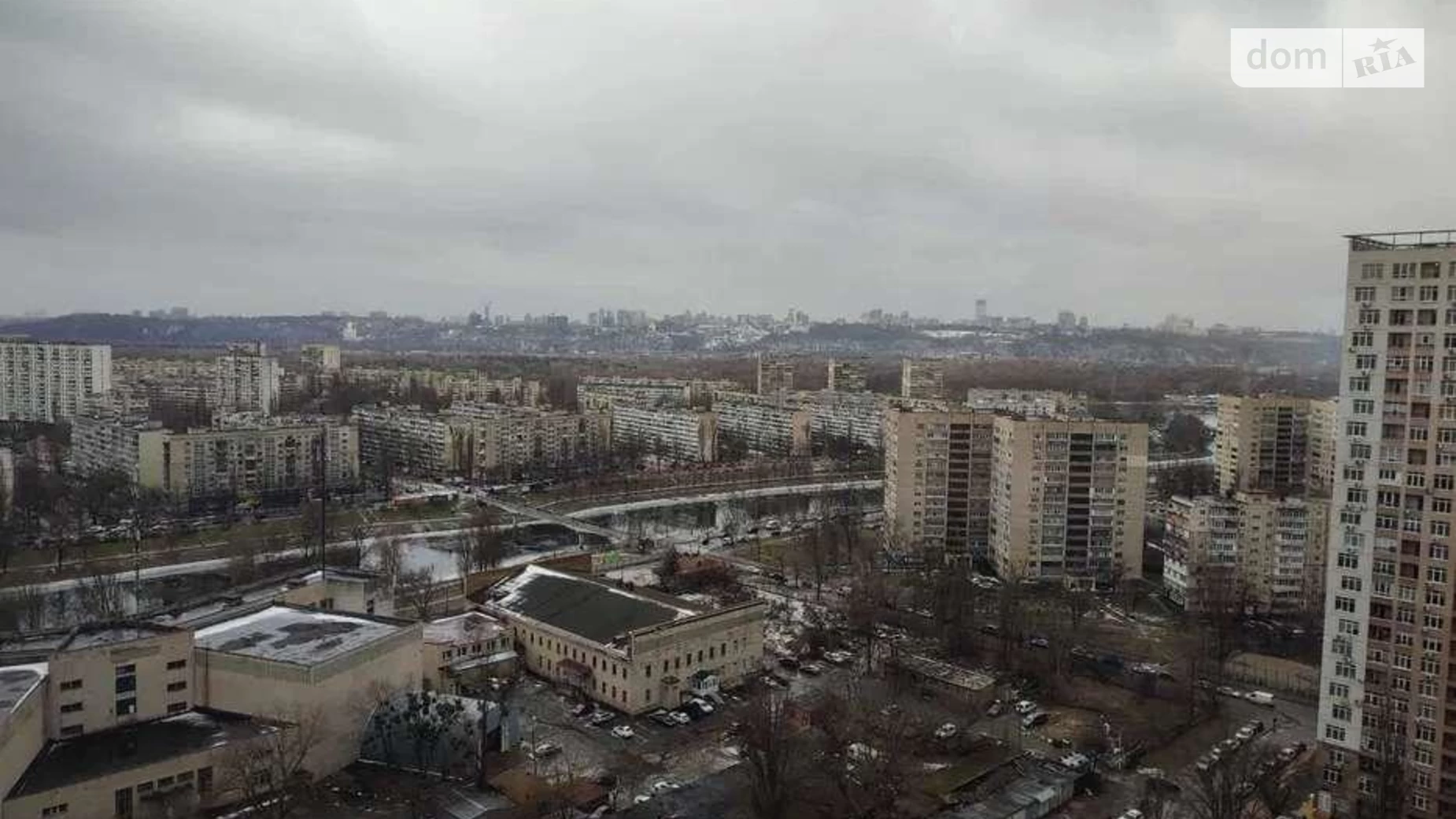 Продается 1-комнатная квартира 51 кв. м в Киеве, ул. Евгения Сверстюка, 6А