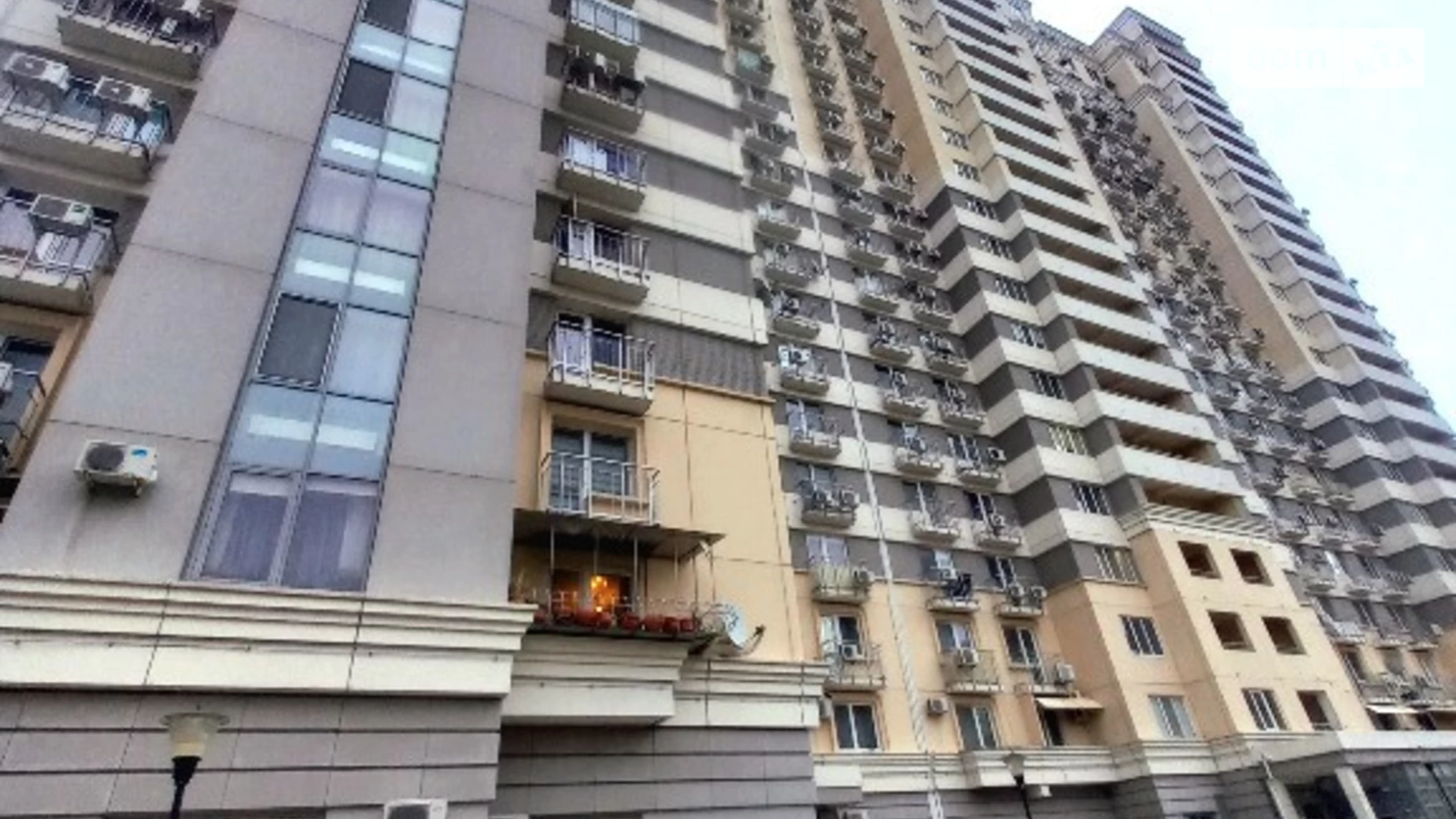 Продается 1-комнатная квартира 43 кв. м в Одессе, ул. Маршала Говорова, 10