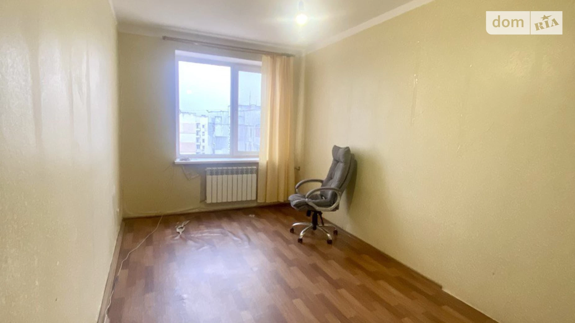 Продается 2-комнатная квартира 56 кв. м в Одессе