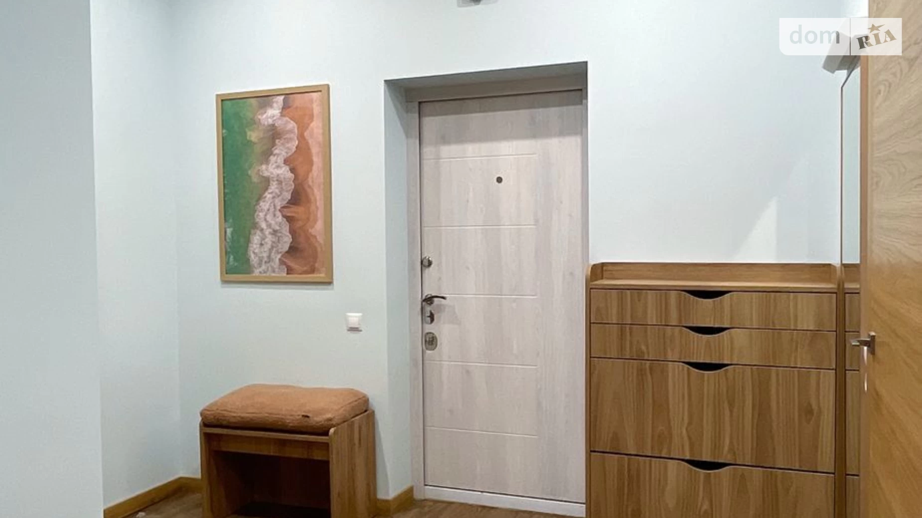 Продается 1-комнатная квартира 58 кв. м в Киеве, ул. Трускавецкая, 10Д