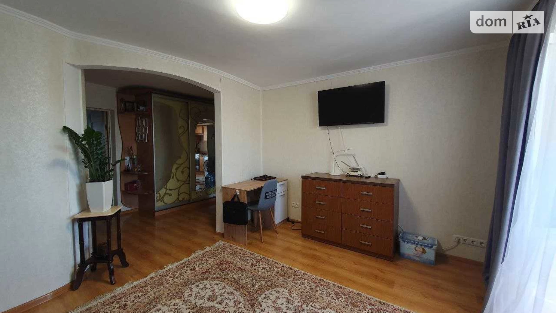 Продается 2-комнатная квартира 56 кв. м в Хмельницком, ул. Свободы