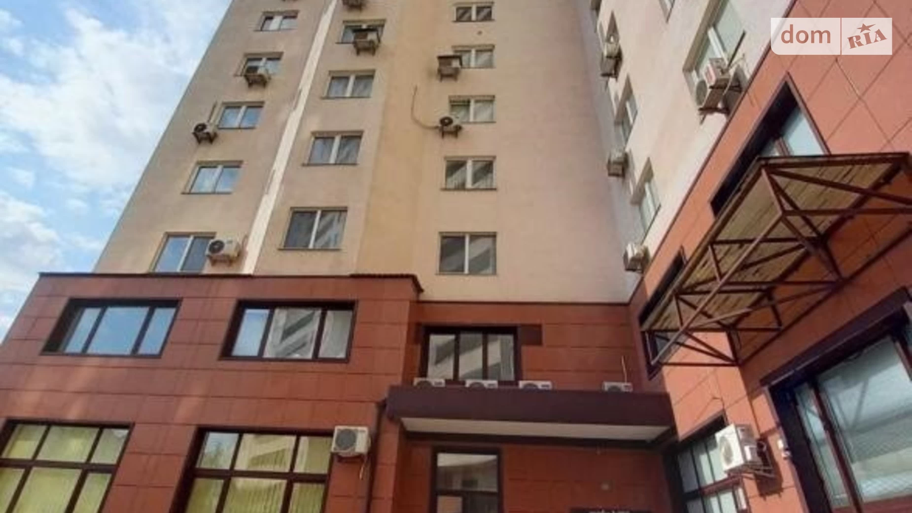 Продається 2-кімнатна квартира 70 кв. м у Києві, вул. Олександра Мишуги, 12