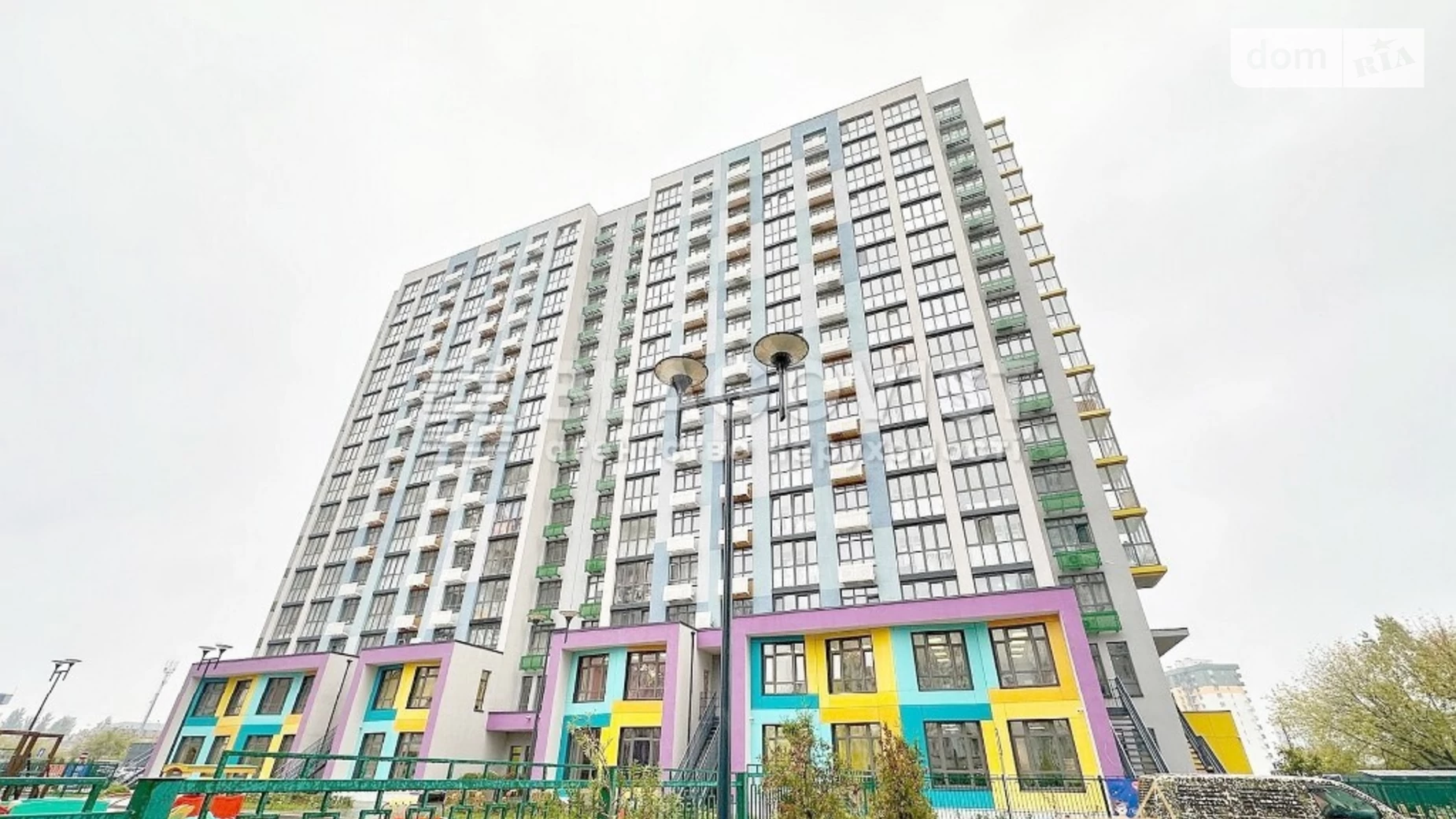 Продается 3-комнатная квартира 84 кв. м в Киеве, ул. Тираспольская, 52А