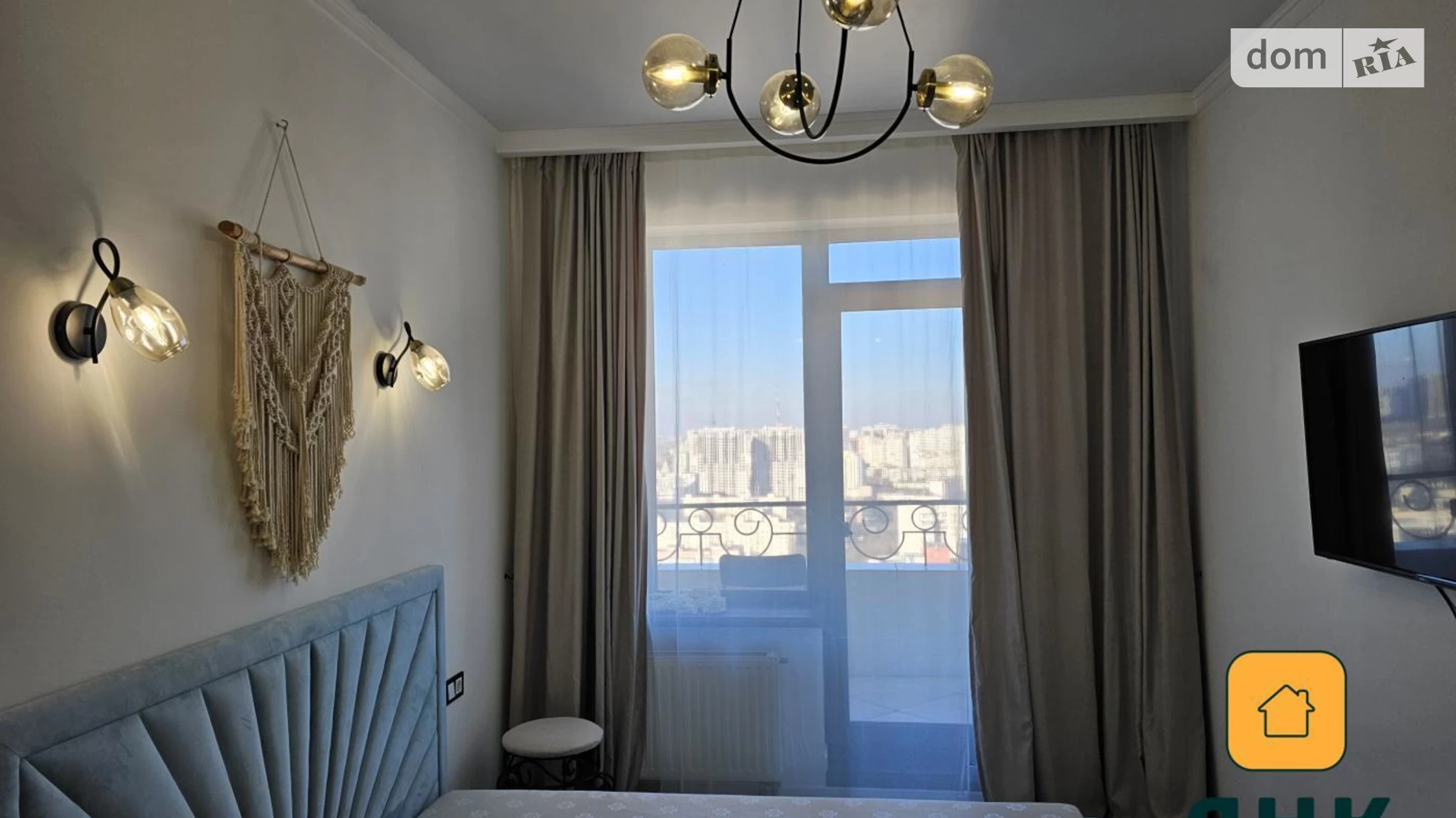 Продается 1-комнатная квартира 45 кв. м в Одессе, ул. Педагогическая, 23 - фото 2