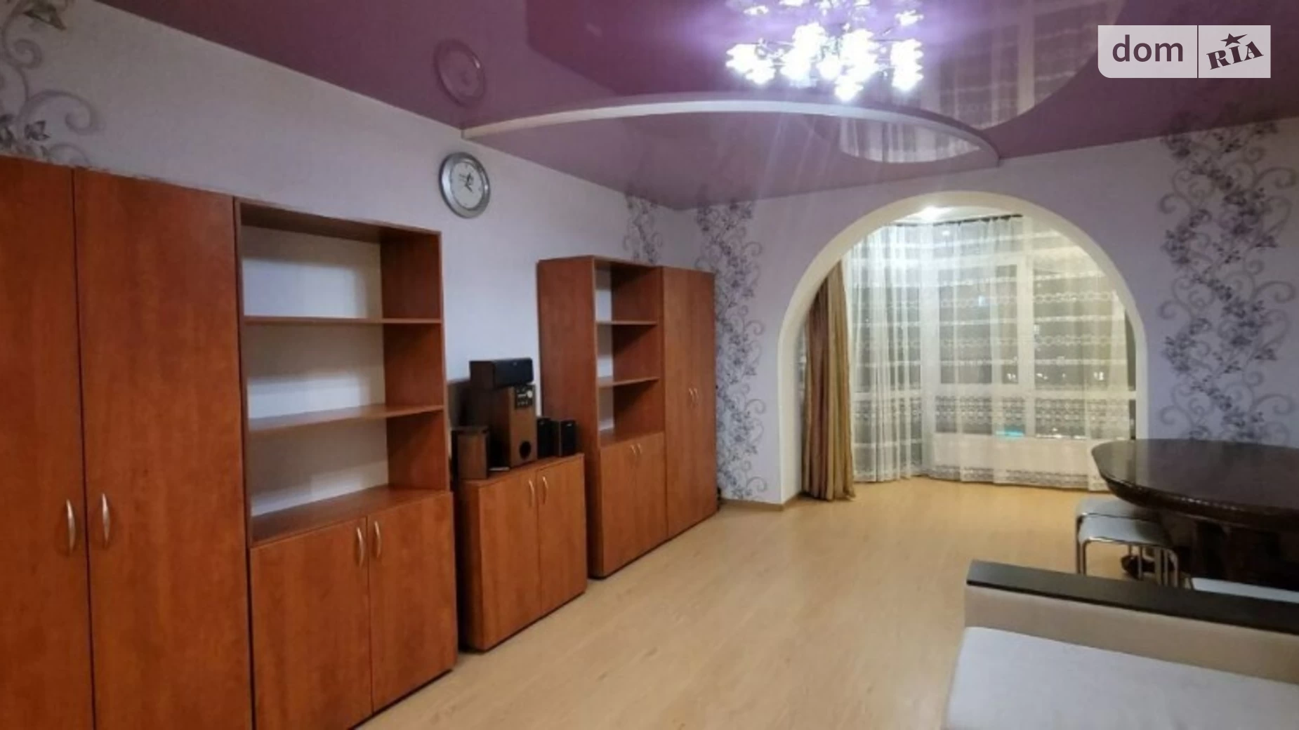 Продается 3-комнатная квартира 81 кв. м в Киеве, ул. Самойло Кошки(Маршала Конева), 7А