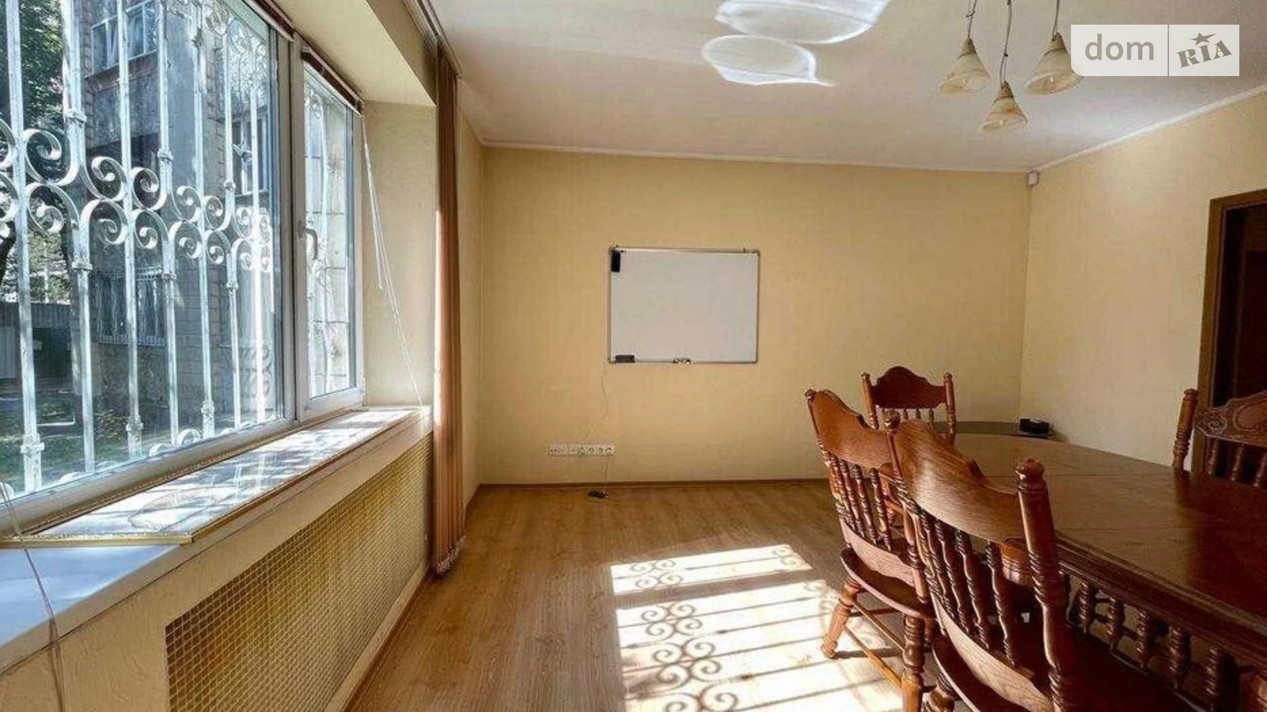Продается 3-комнатная квартира 92 кв. м в Киеве, ул. Александра Конисского(Тургеневская), 29-33 - фото 2