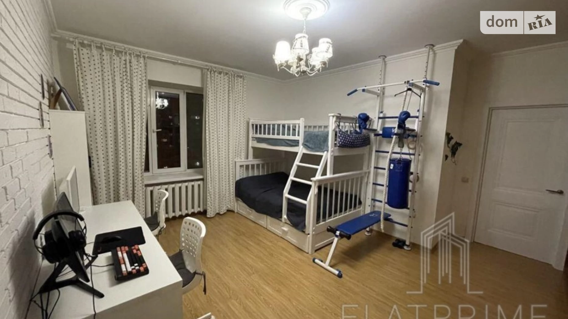 Продается 2-комнатная квартира 64 кв. м в Киеве, просп. Петра Григоренко, 24