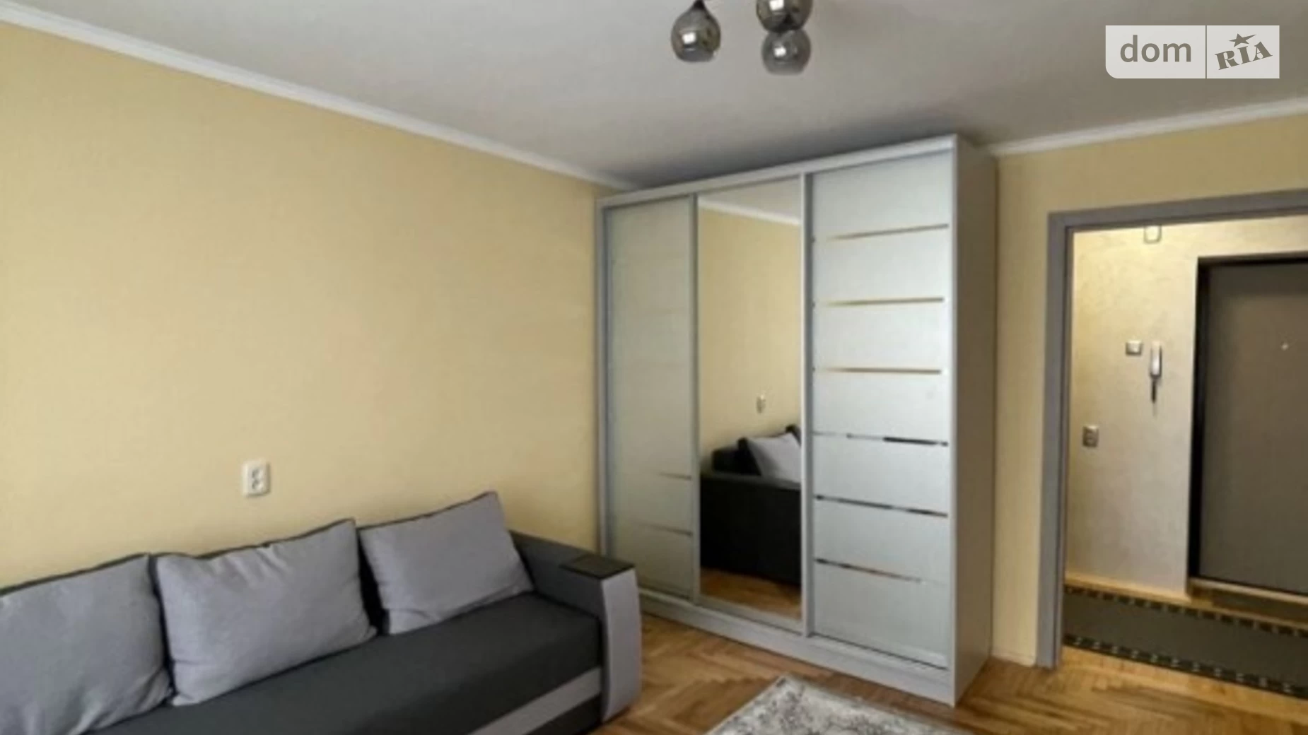 Продается 2-комнатная квартира 54 кв. м в Буче, ул. Бориса Гмыри