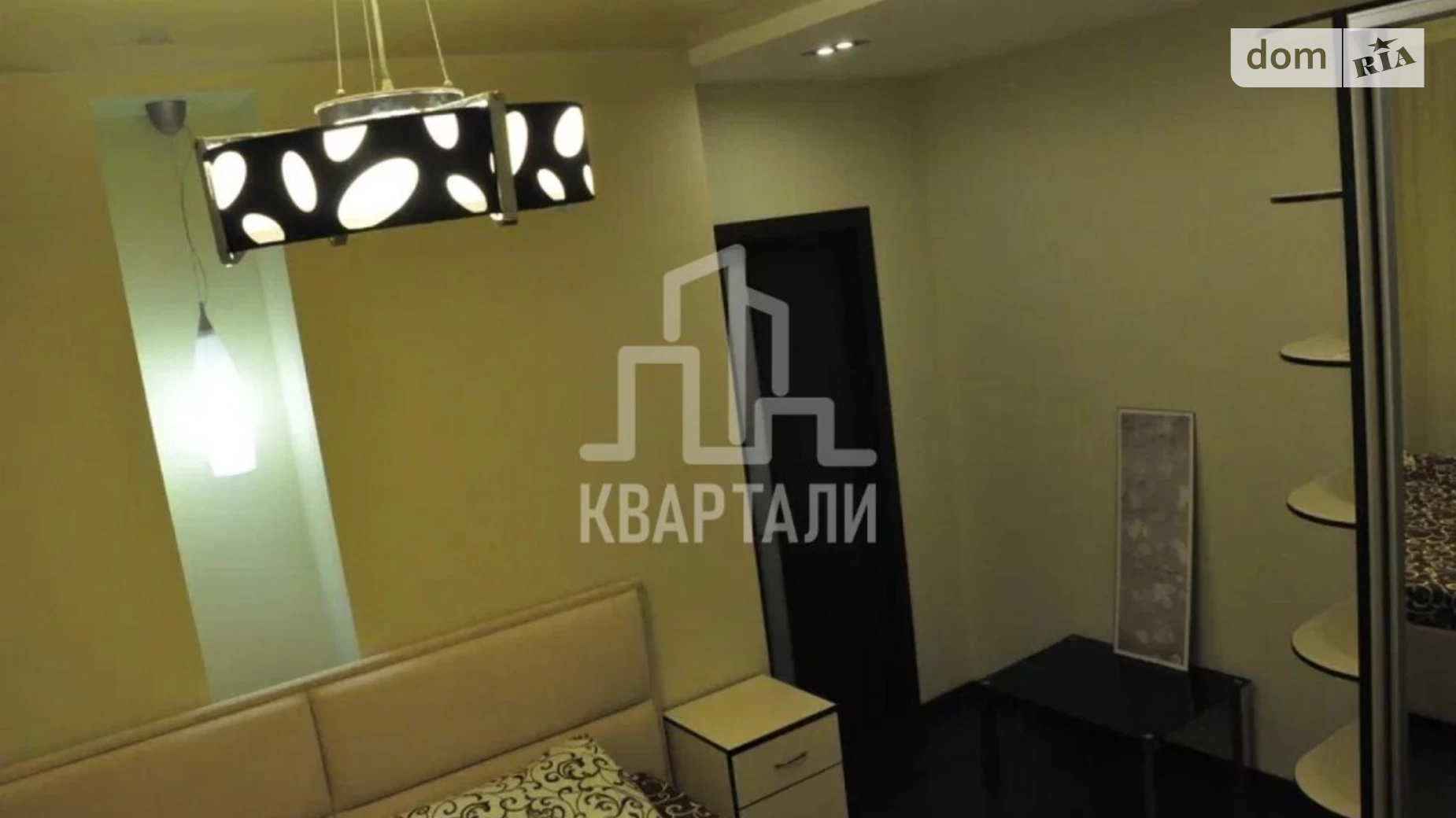 Продается 2-комнатная квартира 61 кв. м в Киеве, ул. Феодосийская, 3В - фото 2