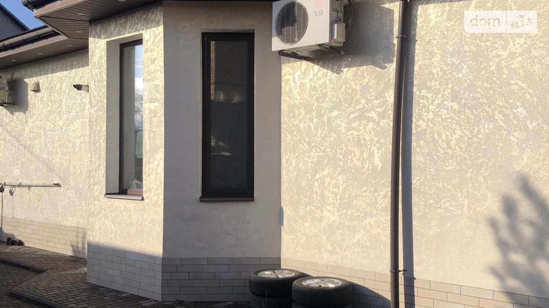 Продается одноэтажный дом 144 кв. м с бассейном, цена: 250000 $ - фото 3