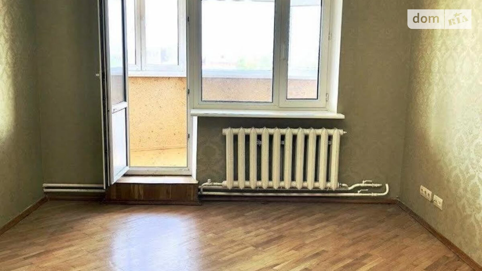 Продається 3-кімнатна квартира 80 кв. м у Києві, вул. Зоологічна, 6В