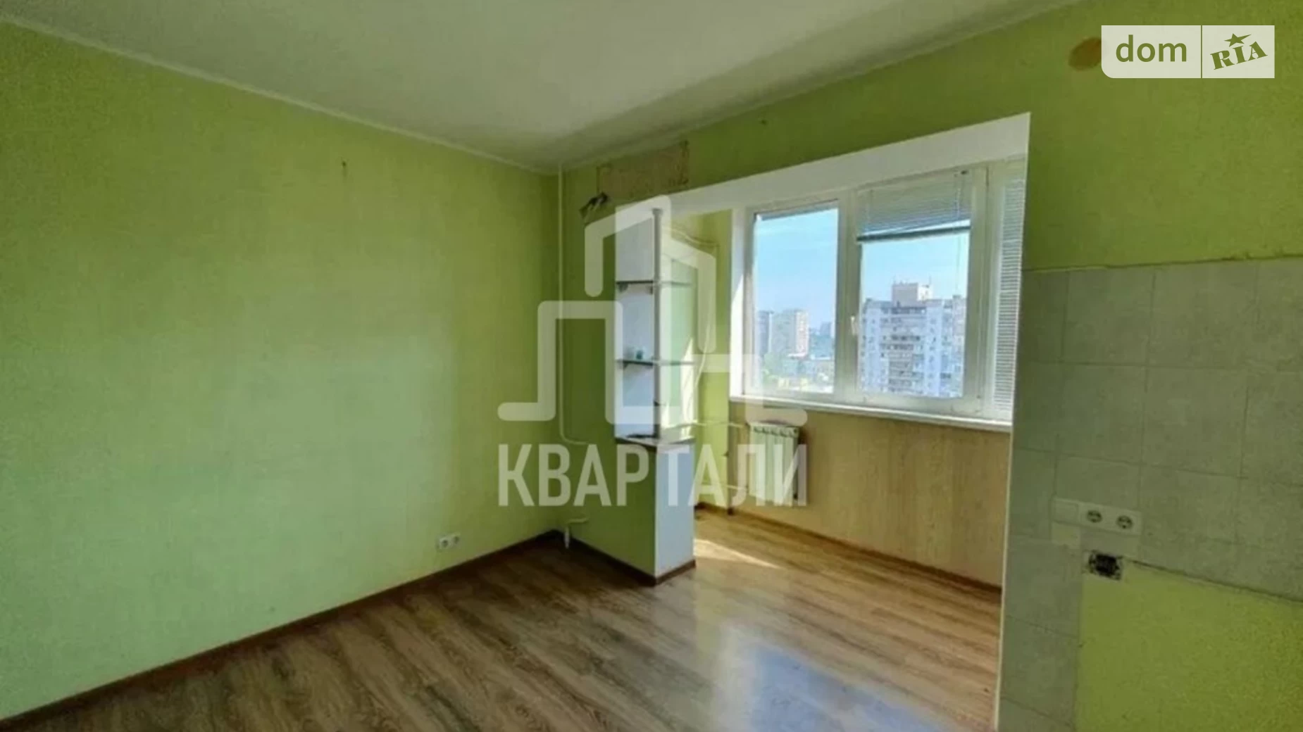 Продается 2-комнатная квартира 56 кв. м в Киеве, ул. Лариси Руденко, 13