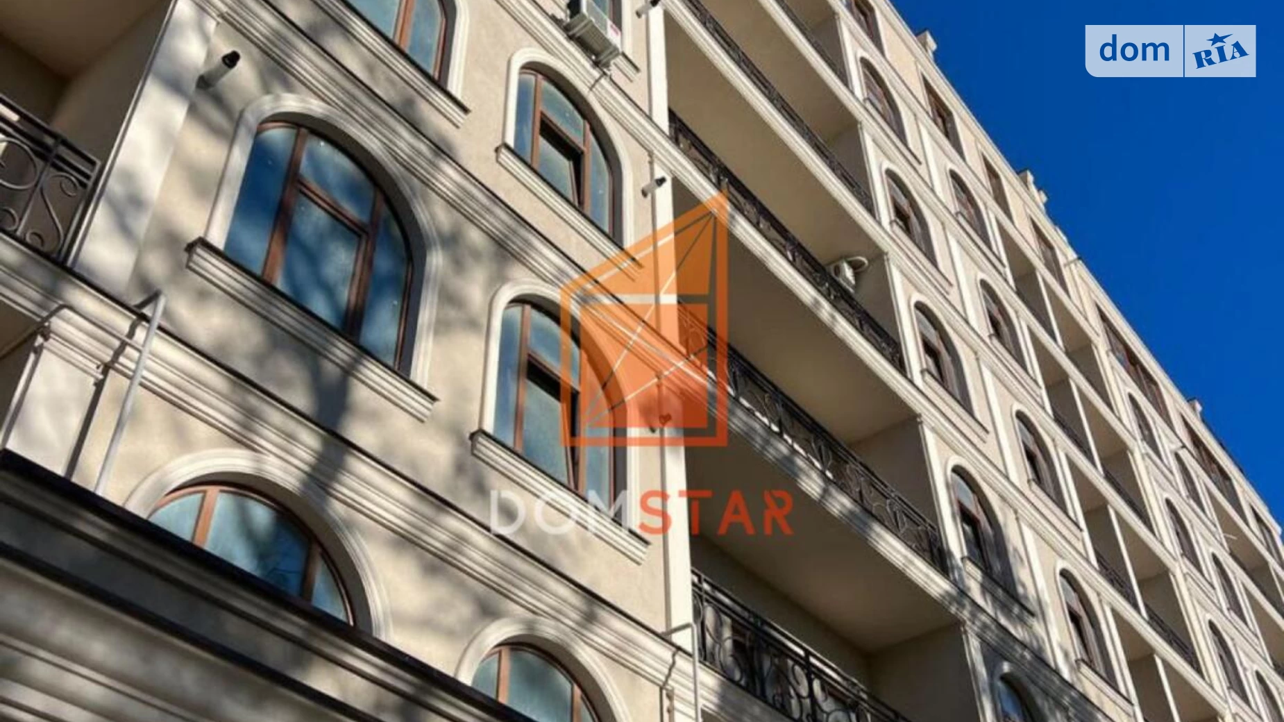 Продается 1-комнатная квартира 44 кв. м в Одессе, ул. Дача Ковалевского, 91 - фото 2