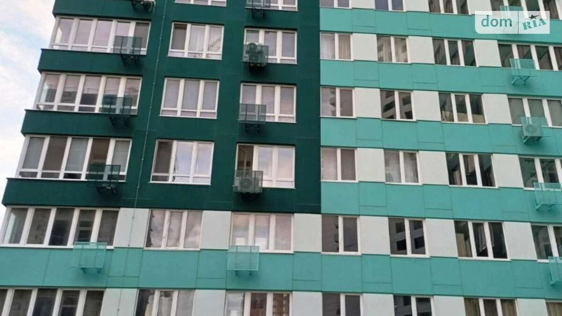 Продається 1-кімнатна квартира 44 кв. м у Одесі, вул. Жаботинського, 56А